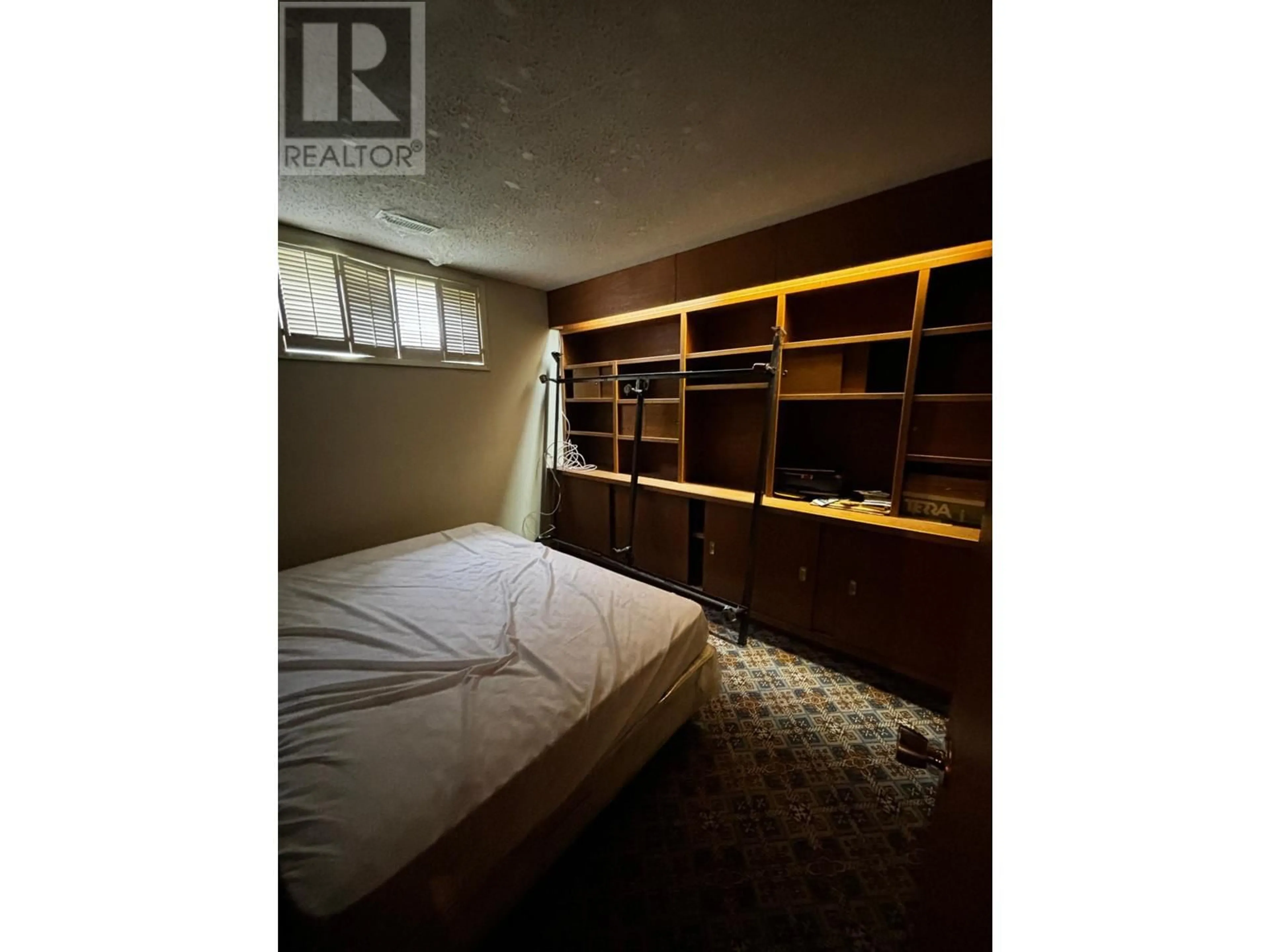 A pic of a room for 939 KIRKLAND PLACE, Kamloops British Columbia V2B3Y7