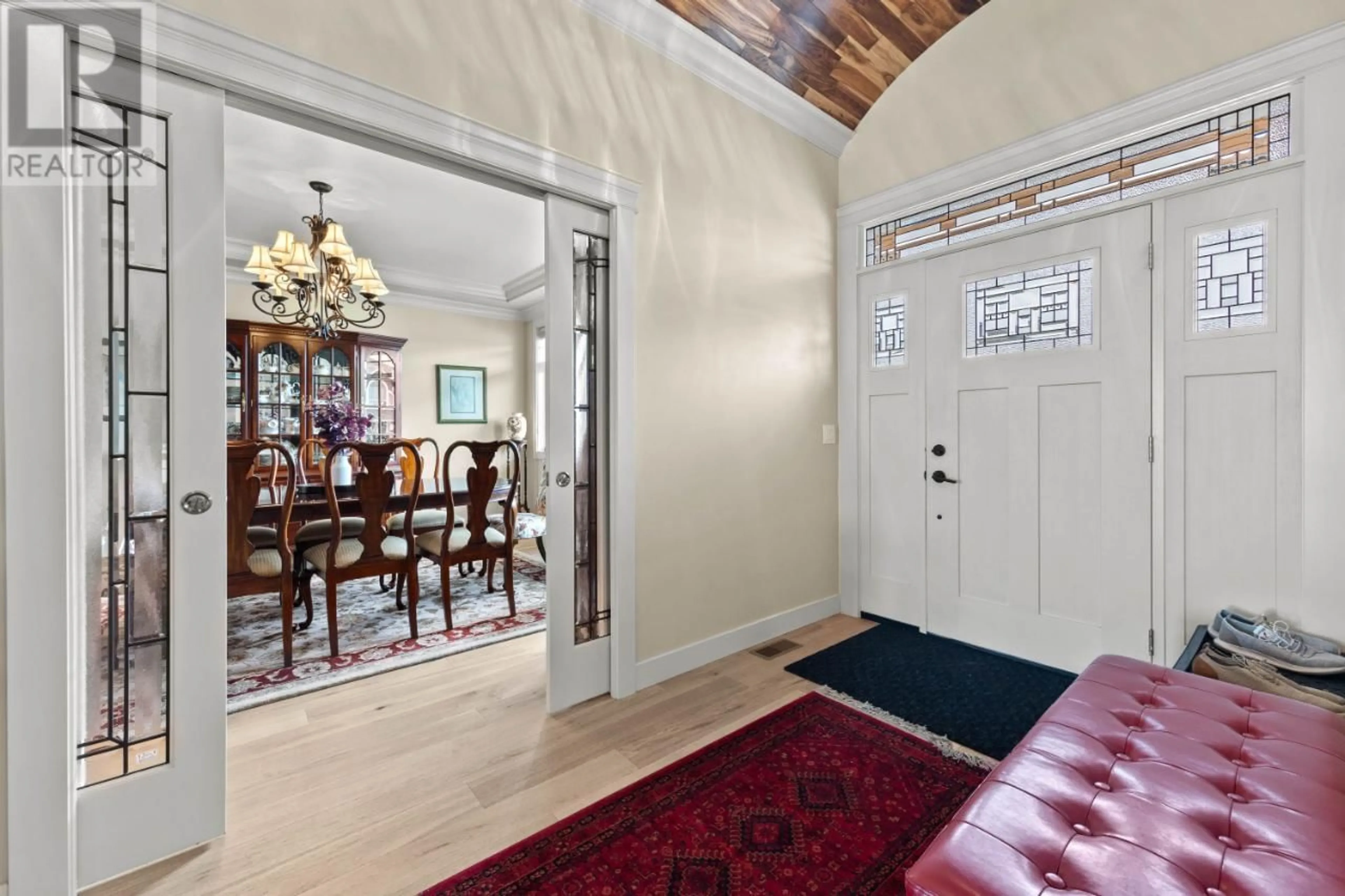 Indoor entryway, wood floors for 996 QUAILS ROOST Court, Kamloops British Columbia V2B0C5