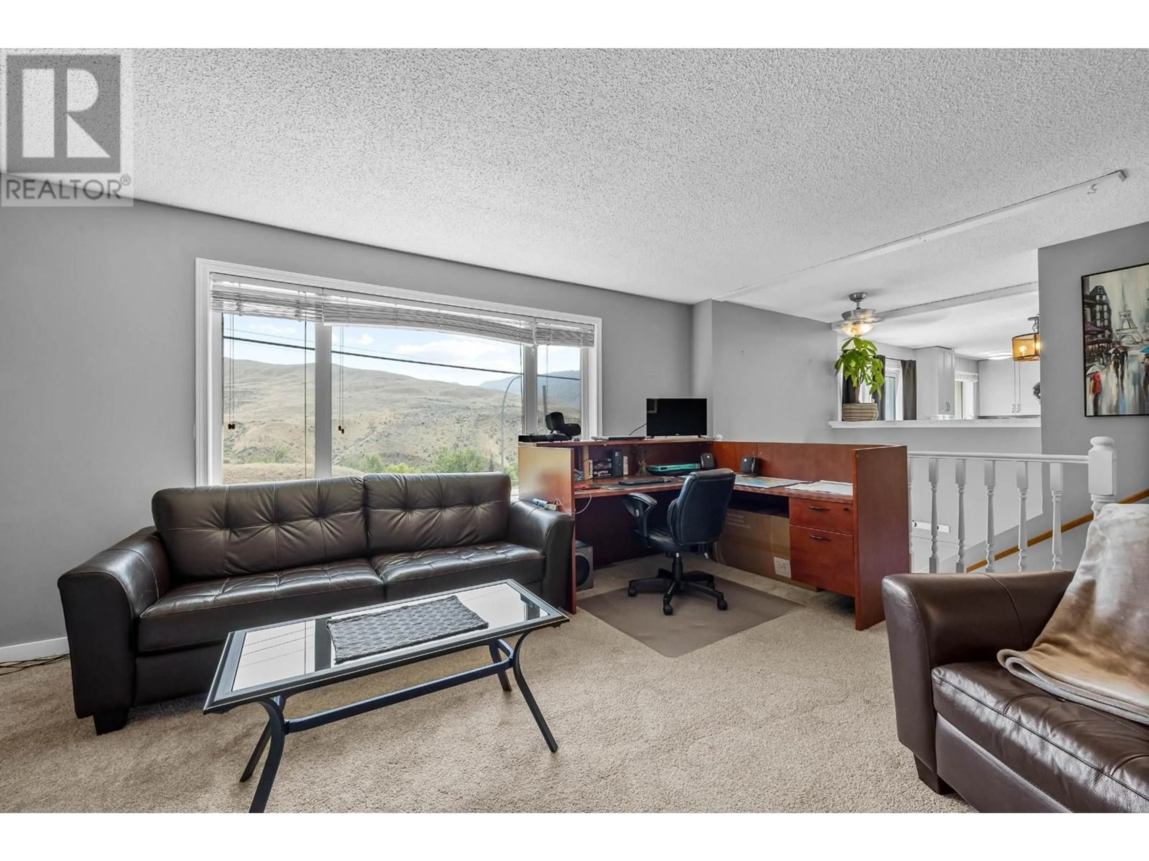 Living room, carpet floors for 1487 STAGE Road, Cache Creek British Columbia V0K1H0