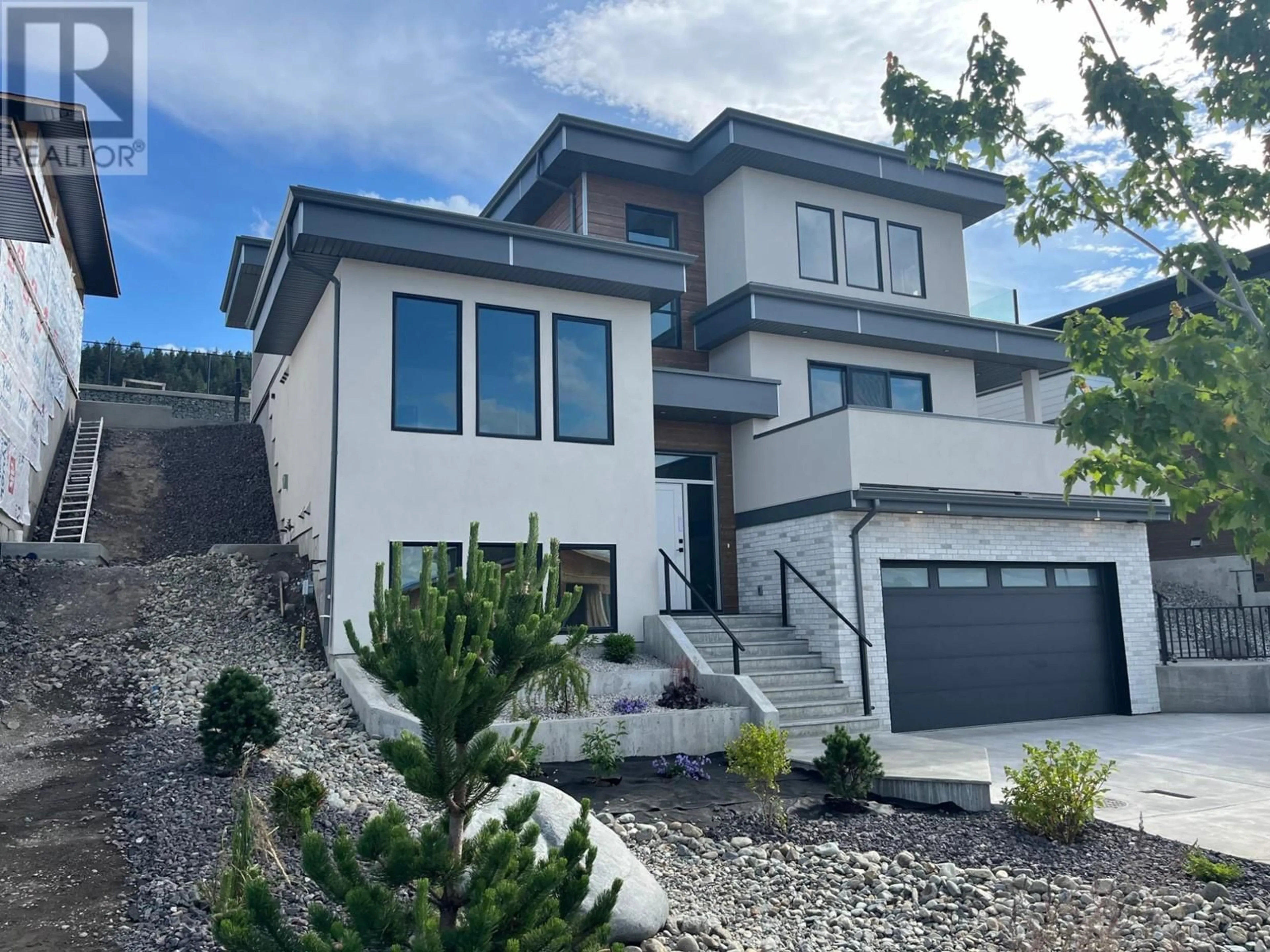 Frontside or backside of a home for 2109 LINFIELD DRIVE, Kamloops British Columbia