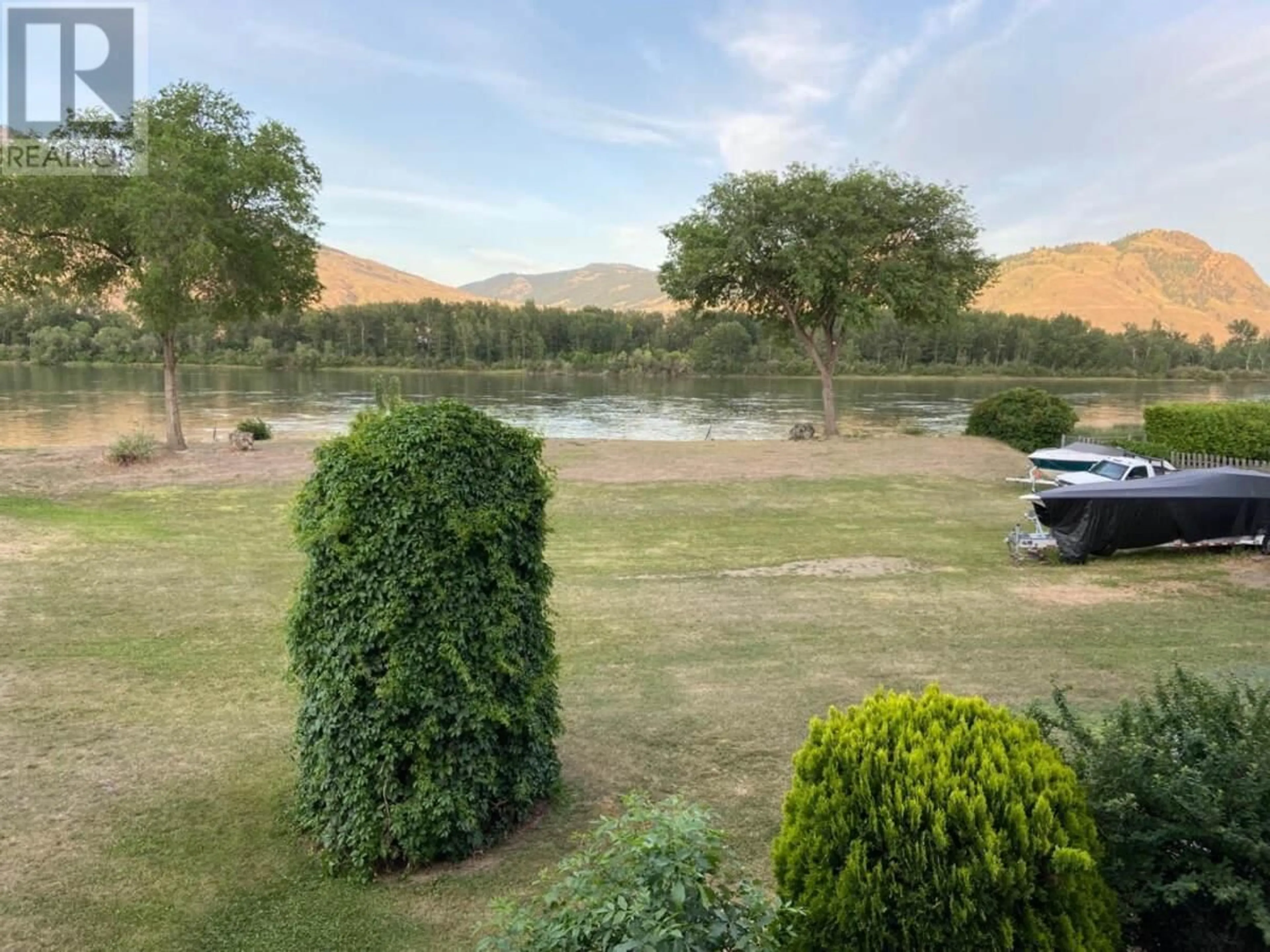A pic from outside/outdoor area/front of a property/back of a property/a pic from drone, water/lake/river/ocean view for 725 YATES ROAD, Kamloops British Columbia V2B6E1