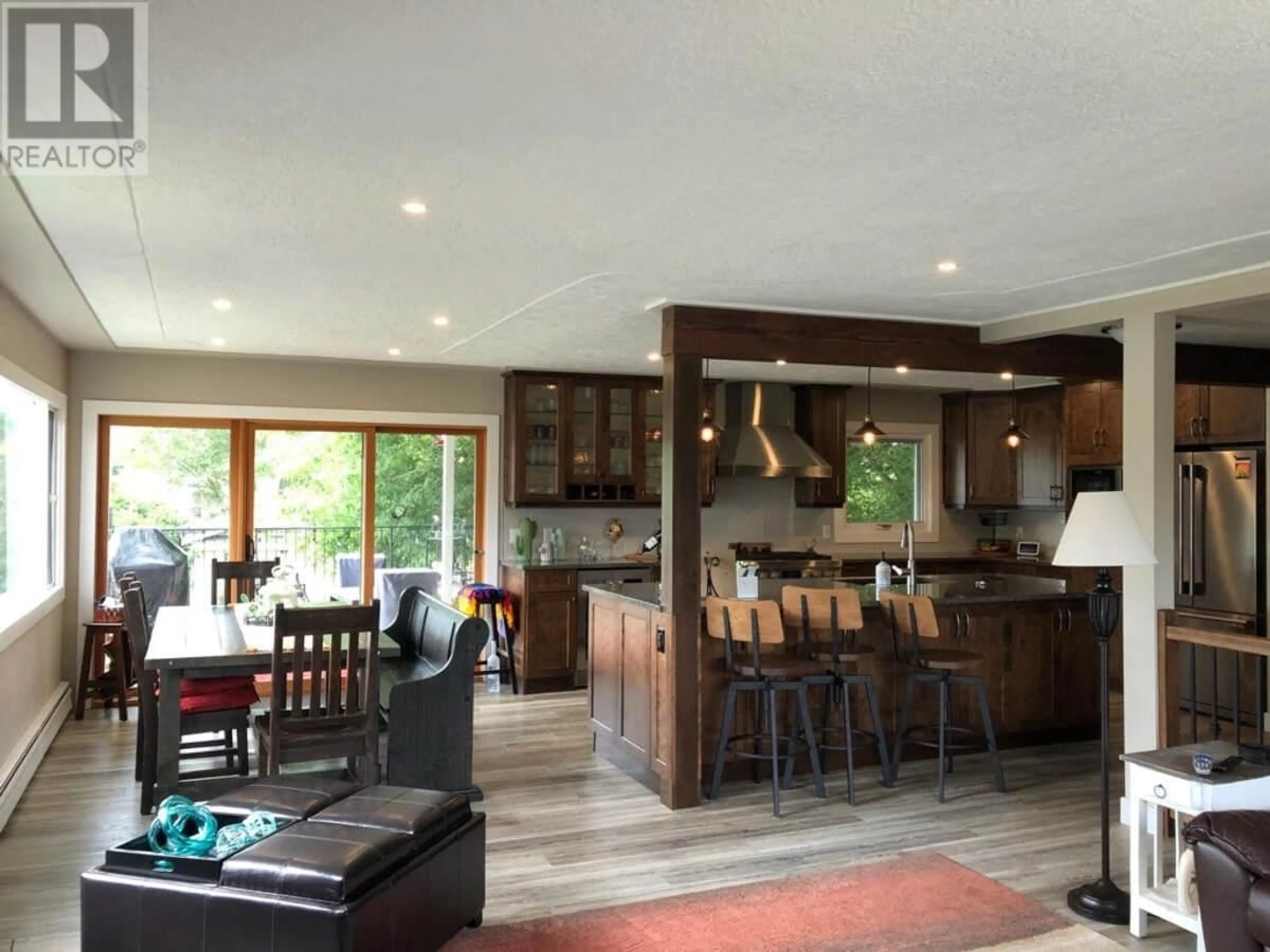 Open concept kitchen, unknown for 725 YATES ROAD, Kamloops British Columbia V2B6E1