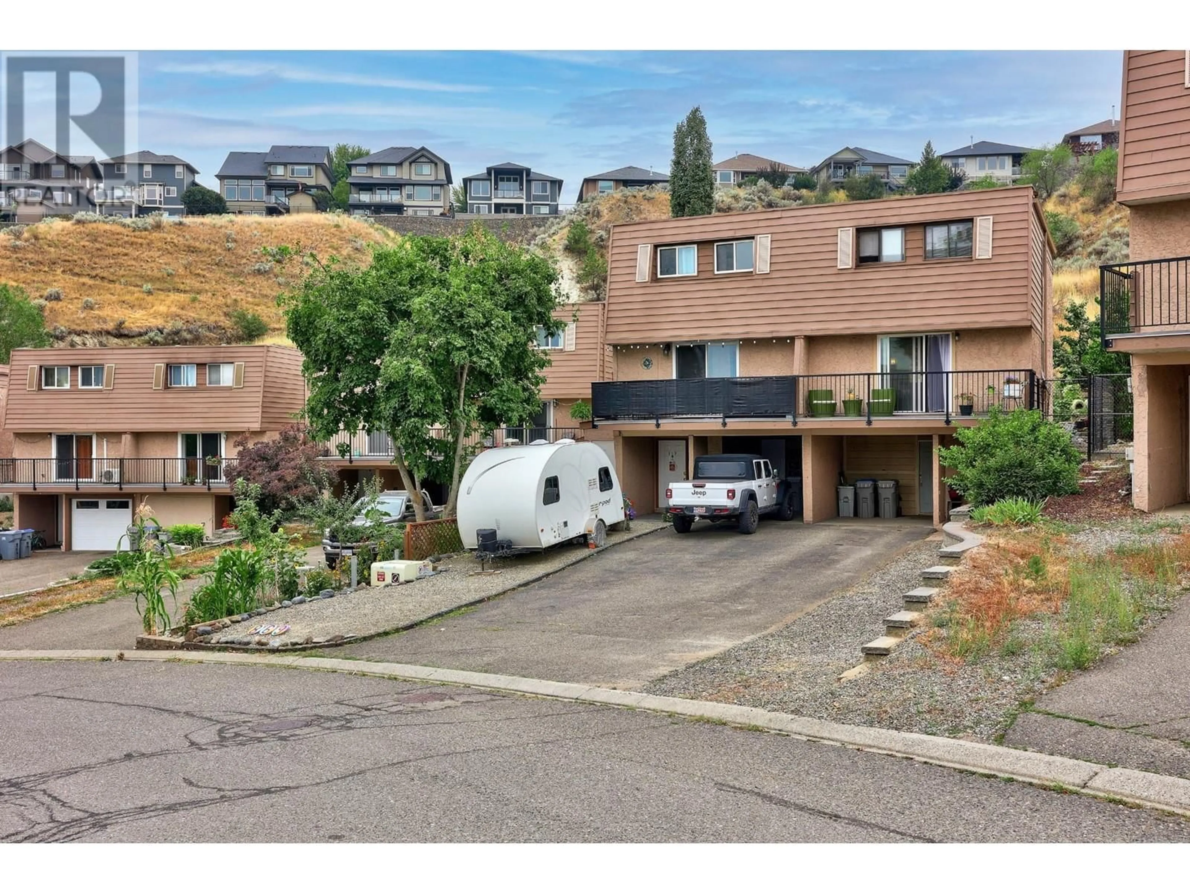 A pic from exterior of the house or condo, the street view for 871 MCQUEEN Drive, Kamloops British Columbia V2B7X8