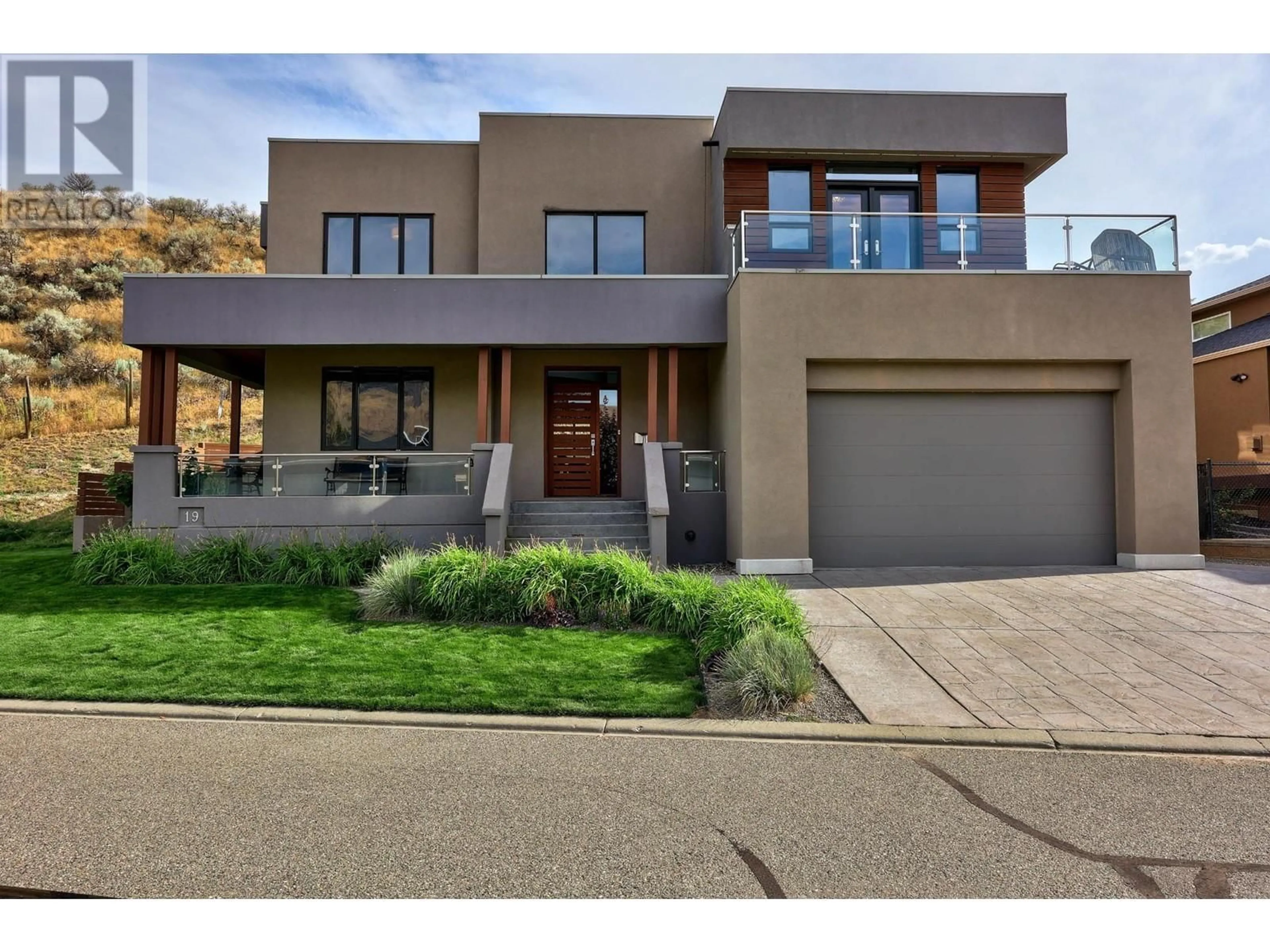 Frontside or backside of a home for 19-1651 VALLEYVIEW DRIVE, Kamloops British Columbia V2C0A4