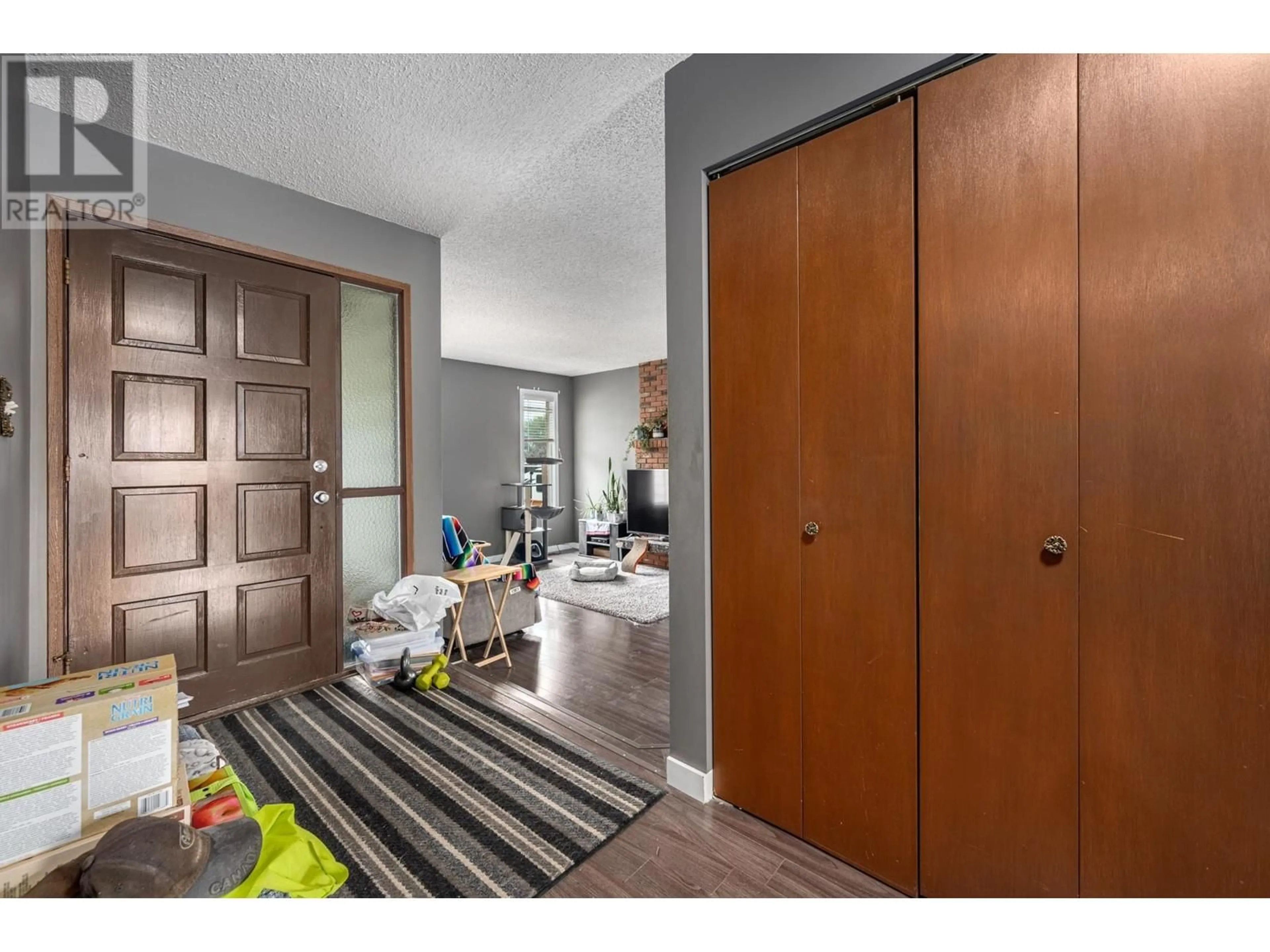 Indoor entryway, wood floors for 1208 MESA VISTA Drive, Ashcroft British Columbia V0K1A0