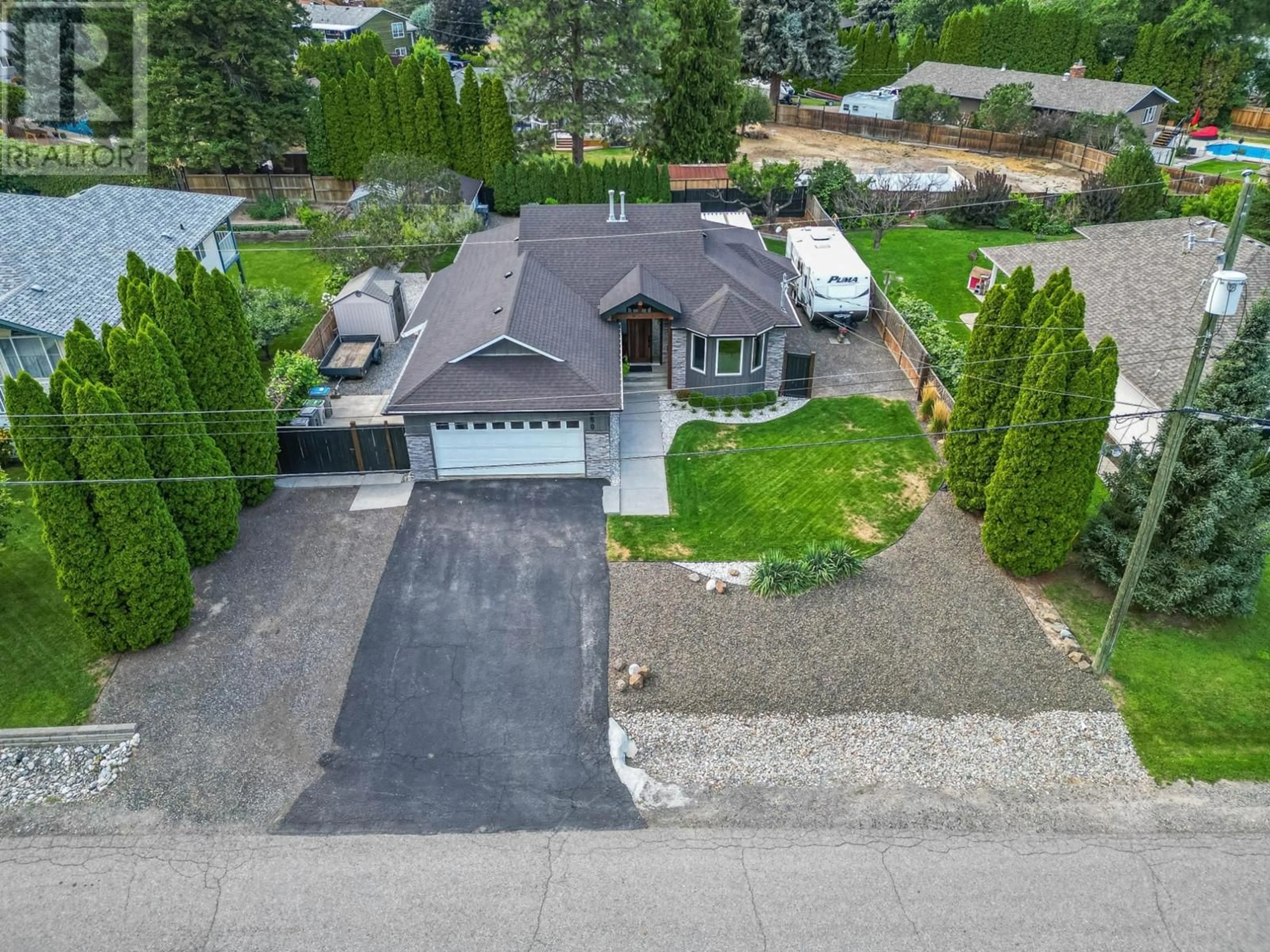 Frontside or backside of a home for 380 MELROSE PLACE, Kamloops British Columbia V2C6S1