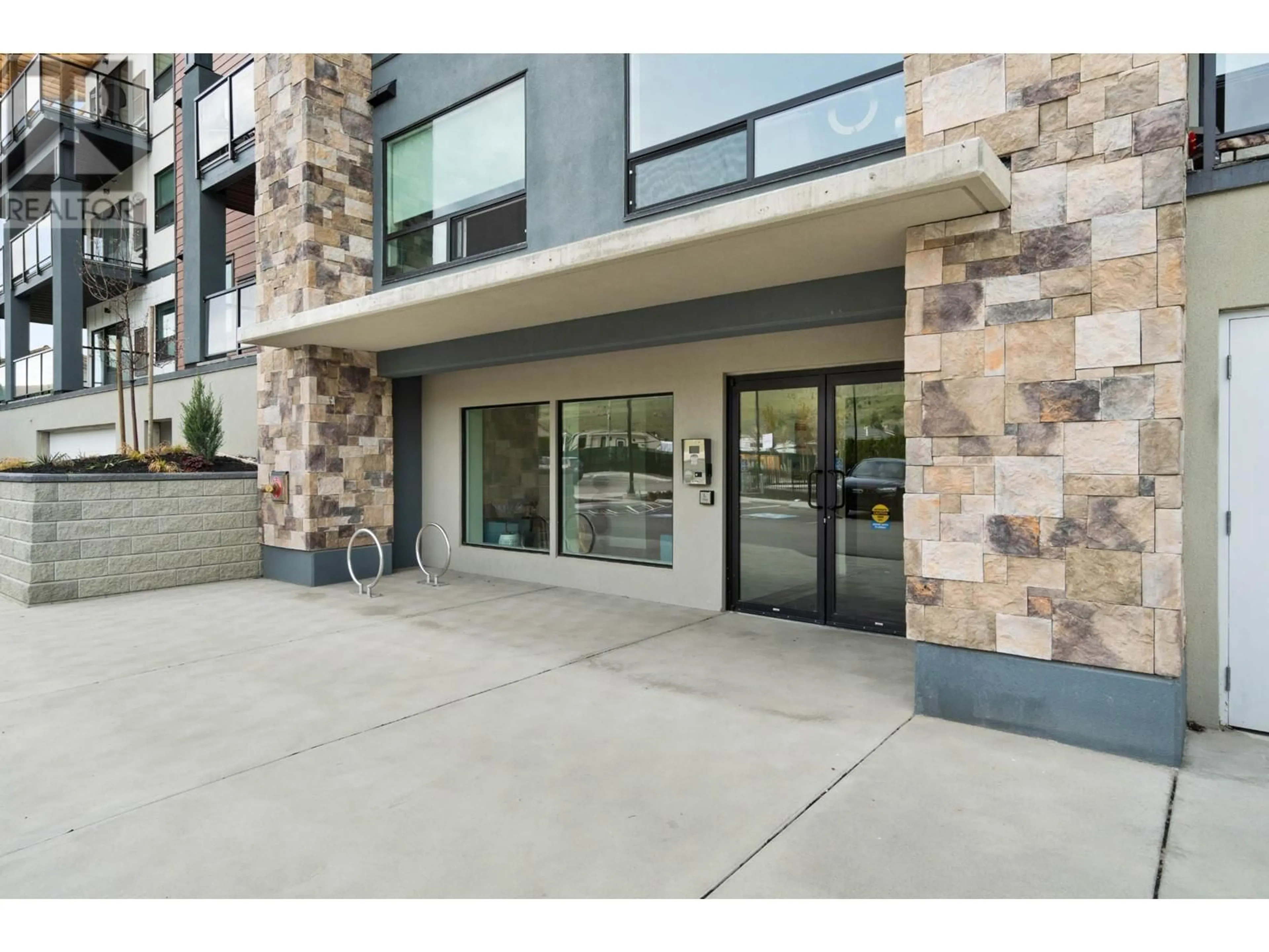 A pic from exterior of the house or condo, the front or back of building for 651 DUNES Drive Unit# 401, Kamloops British Columbia V2B8M8