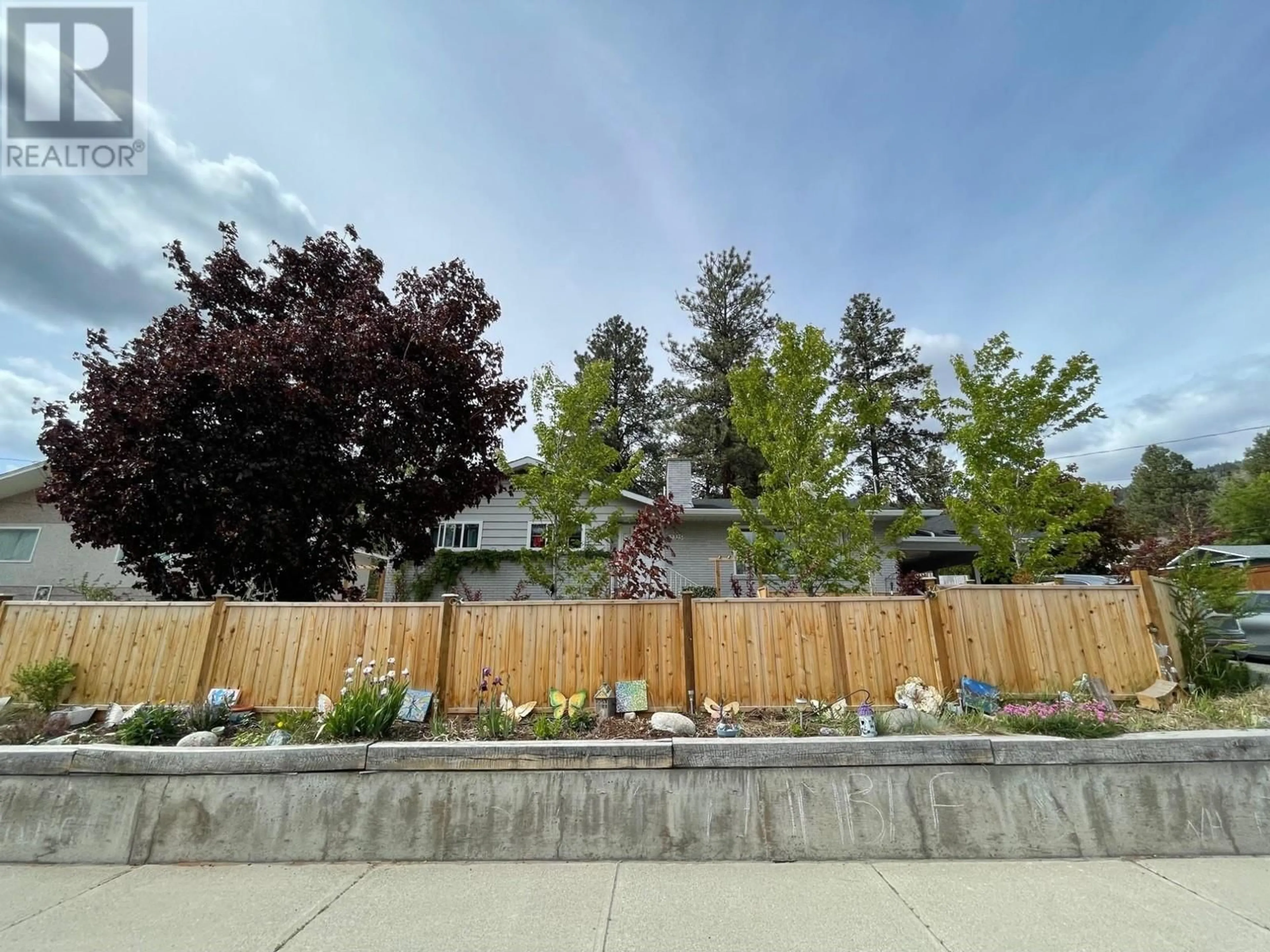 Fenced yard for 2325 REID AVE, Merritt British Columbia V1K1J5