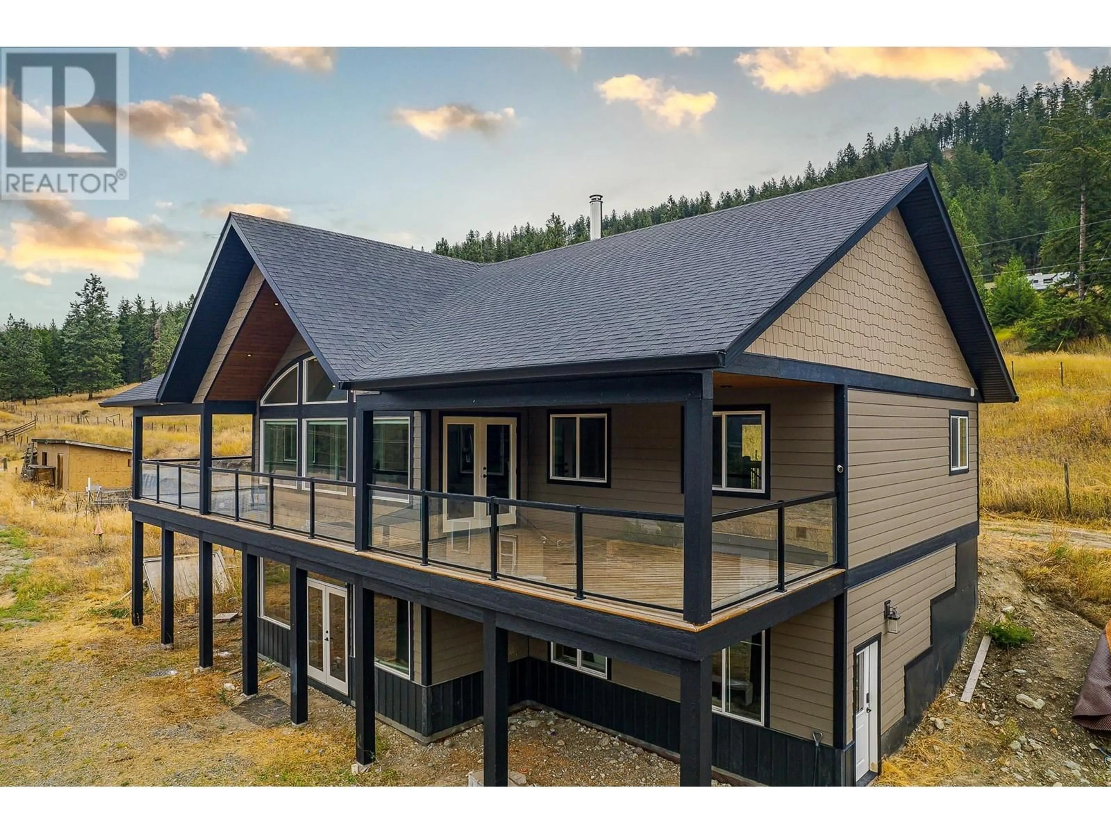 Home with vinyl exterior material for 289 ORCHARD LAKE ROAD, McLure/Vinsula British Columbia