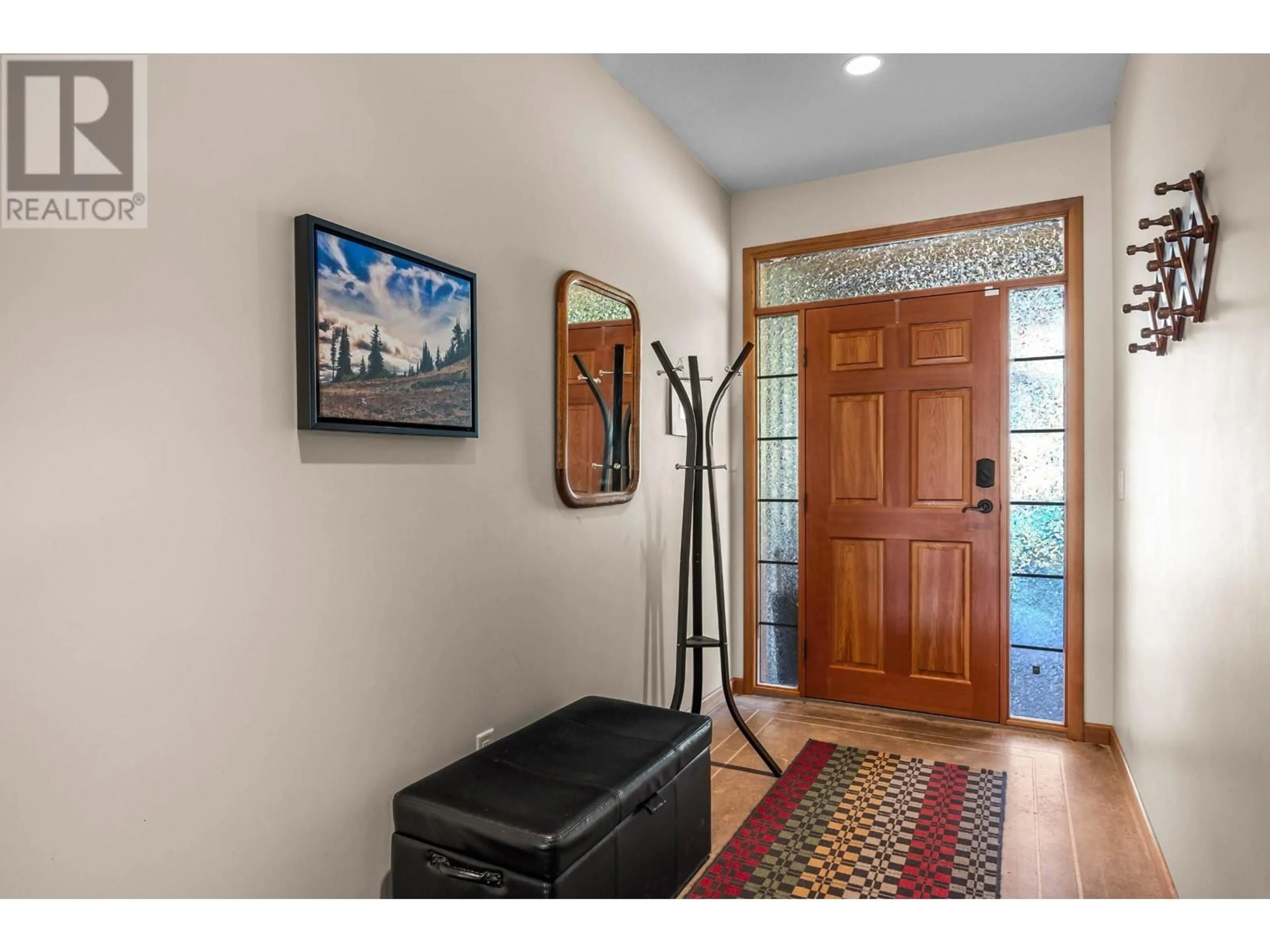 Indoor entryway, wood floors for 4101 SUNDANCE Drive, Sun Peaks British Columbia V0E5N0