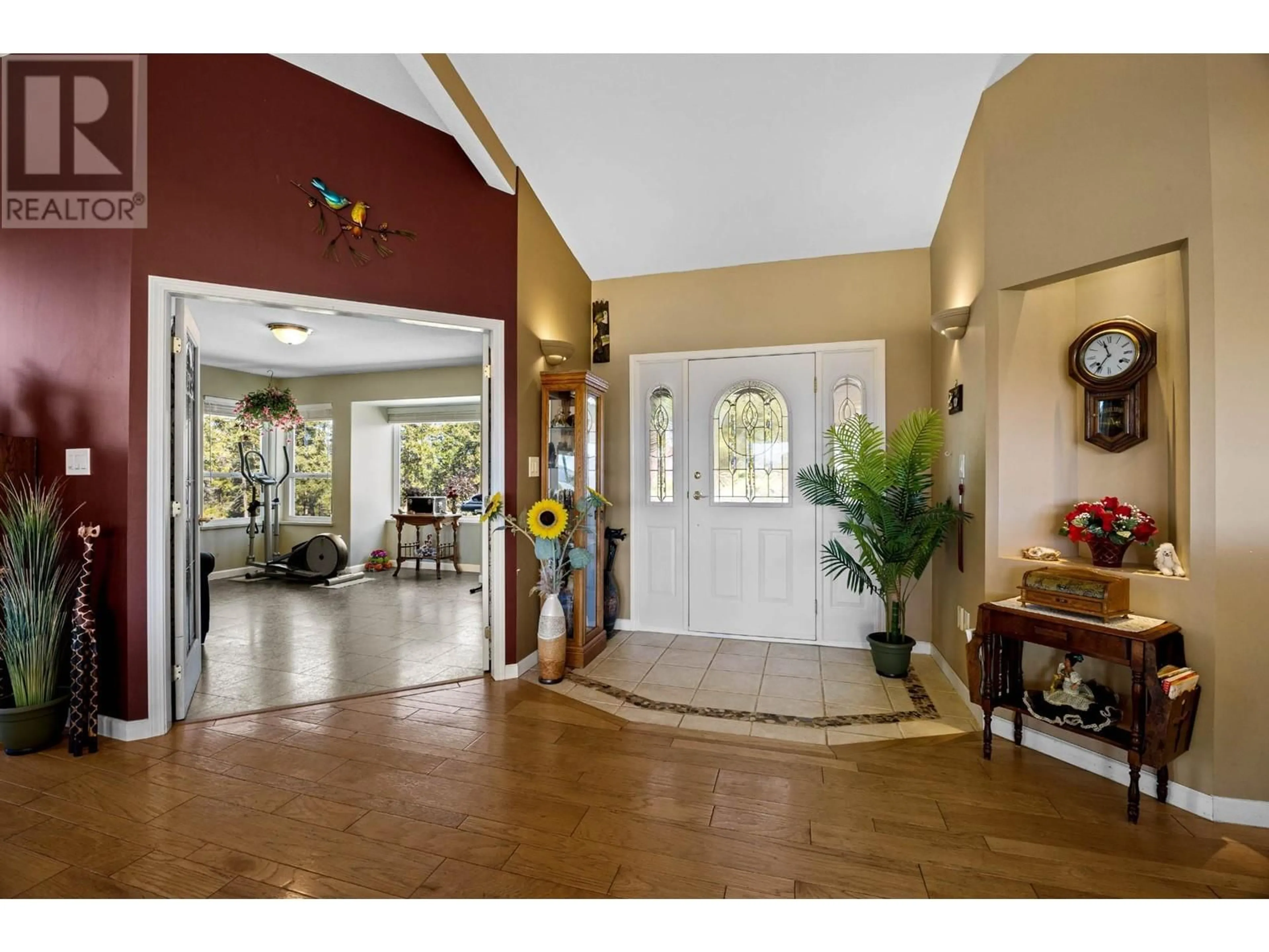 Indoor foyer, wood floors for 5120 STEFFENS Road, Merritt British Columbia V1K1B8