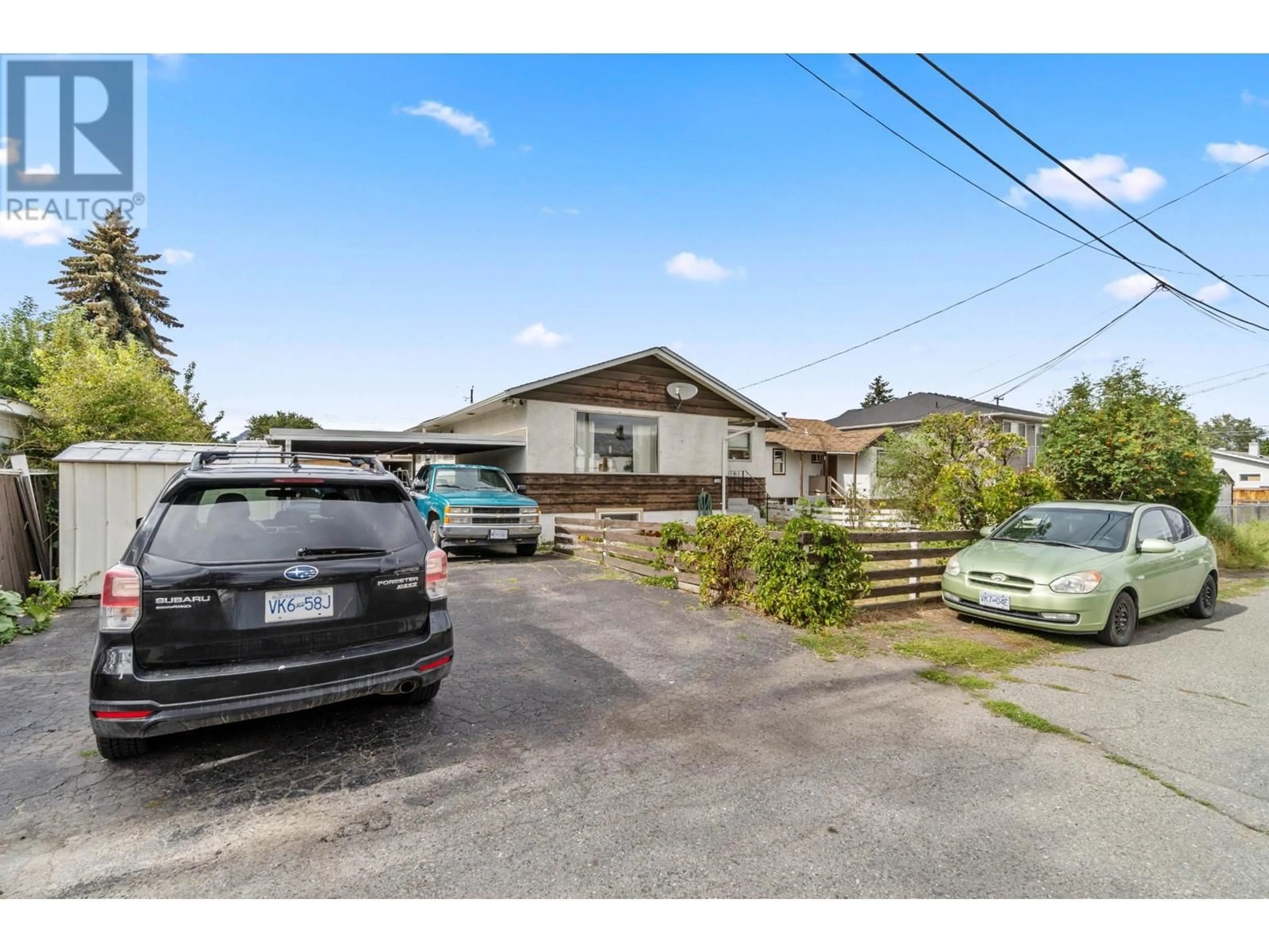 Frontside or backside of a home for 130 HEATHER STREET, Kamloops British Columbia V2B4C2