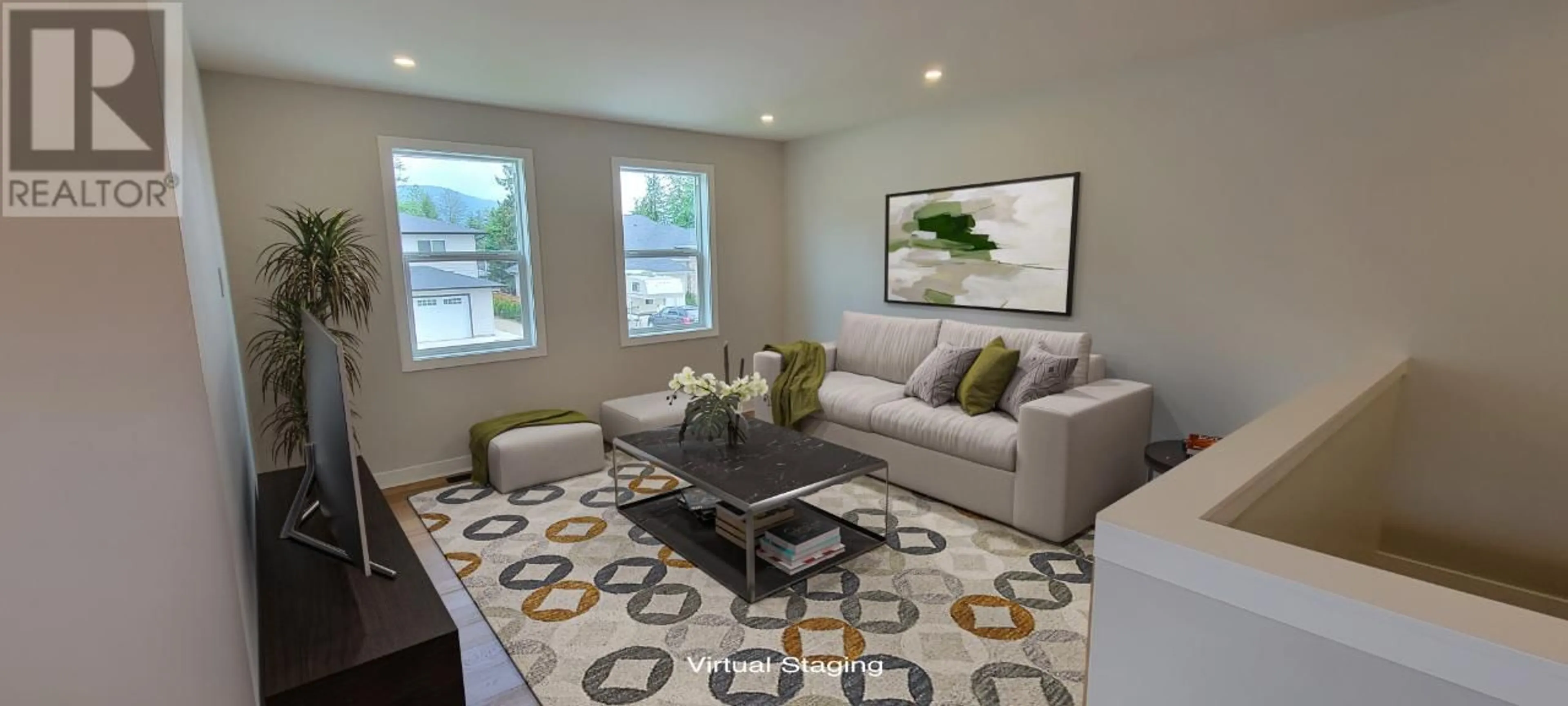 Living room, carpet floors for 237 MURTLE Road, Clearwater British Columbia V0E1N1