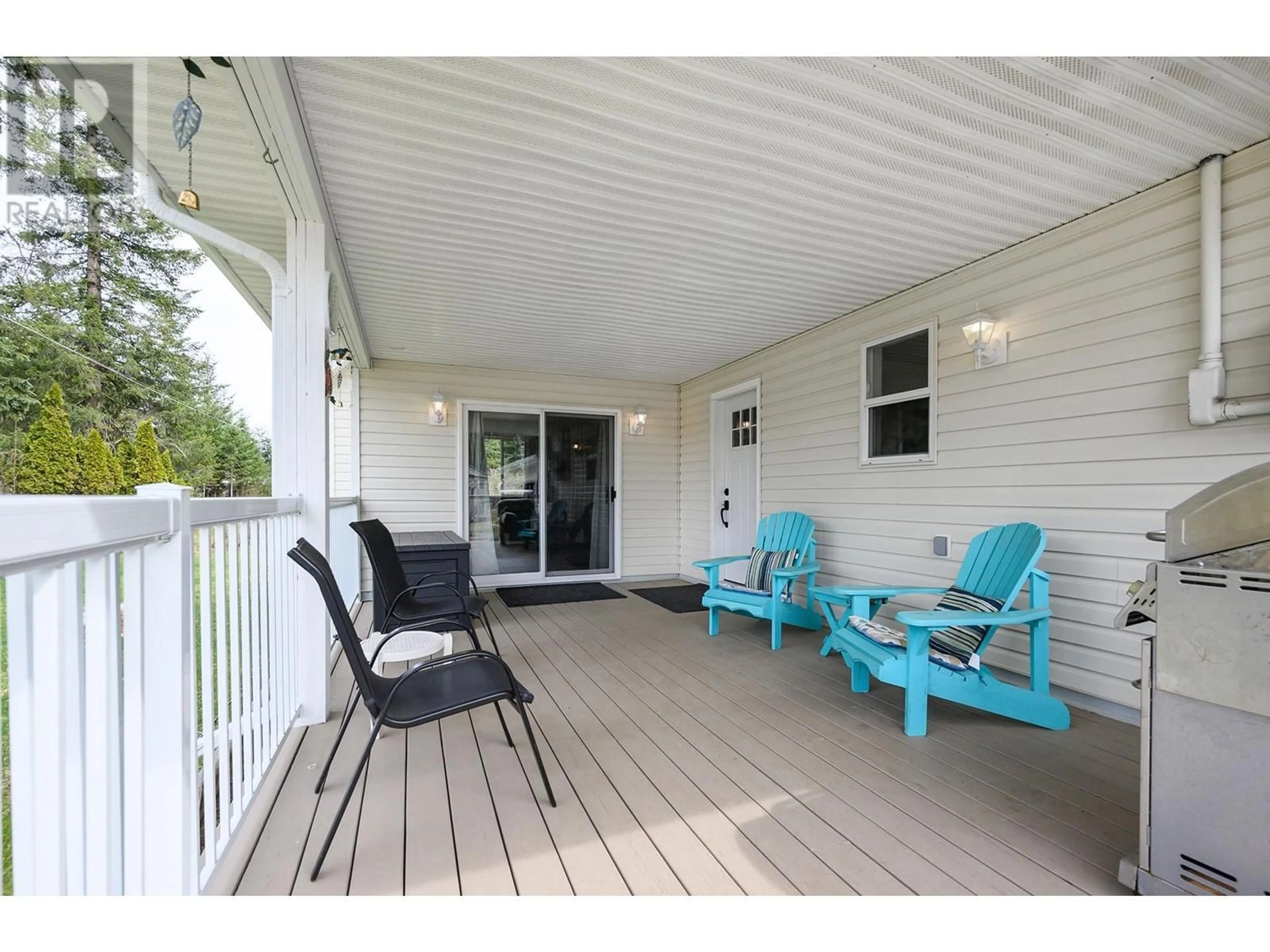 Patio, cottage for 106E N. THOMPSON  E Highway, Clearwater British Columbia V0E1N2