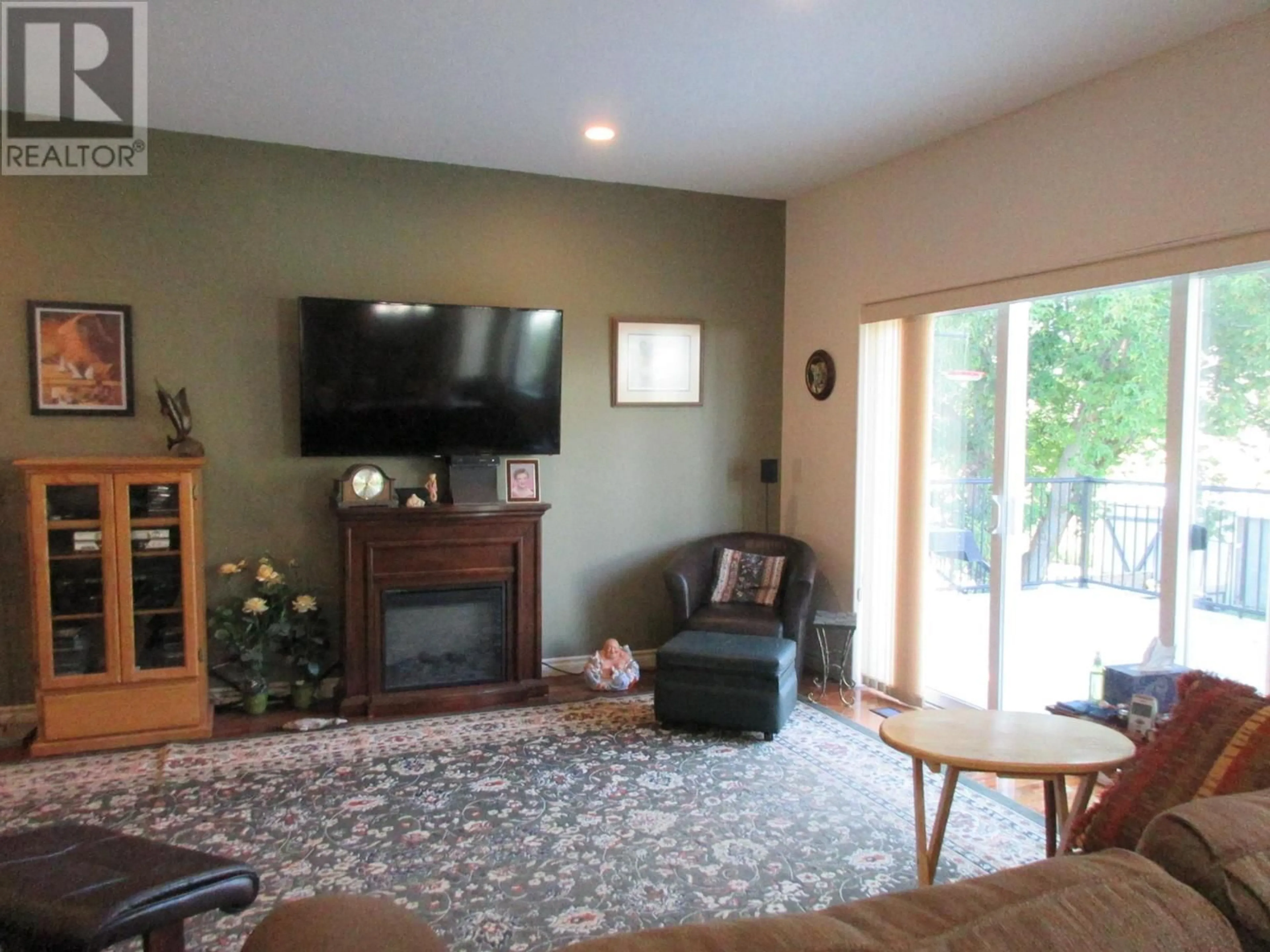 Living room for 2011 BIRCH AVE, Merritt British Columbia V1K1K2