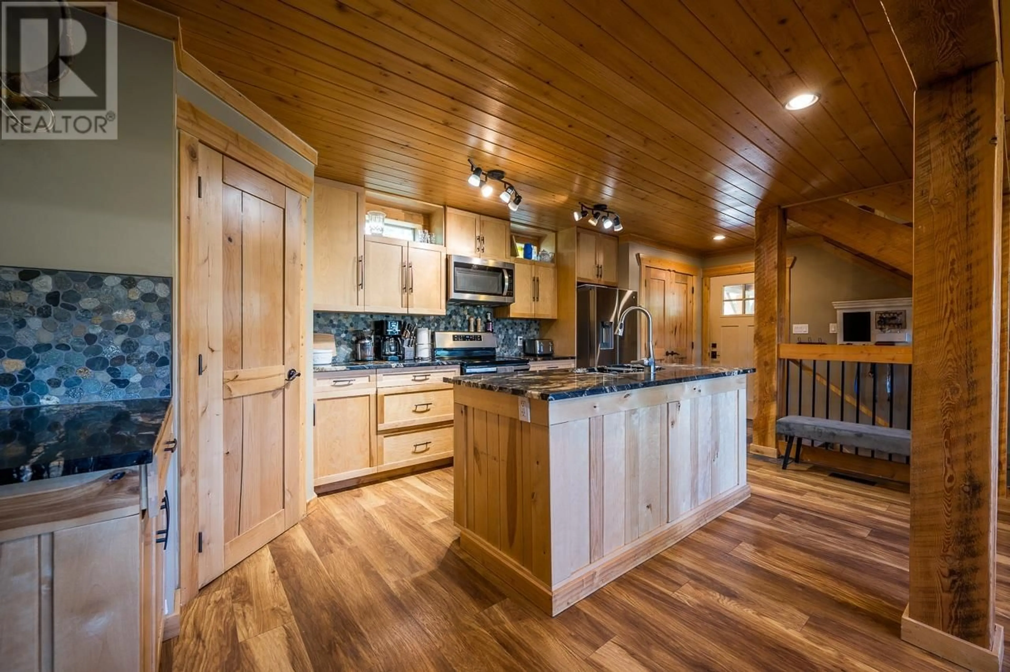 Rustic kitchen for 3381 MCGREGOR ROAD, Kamloops British Columbia V0E3E1