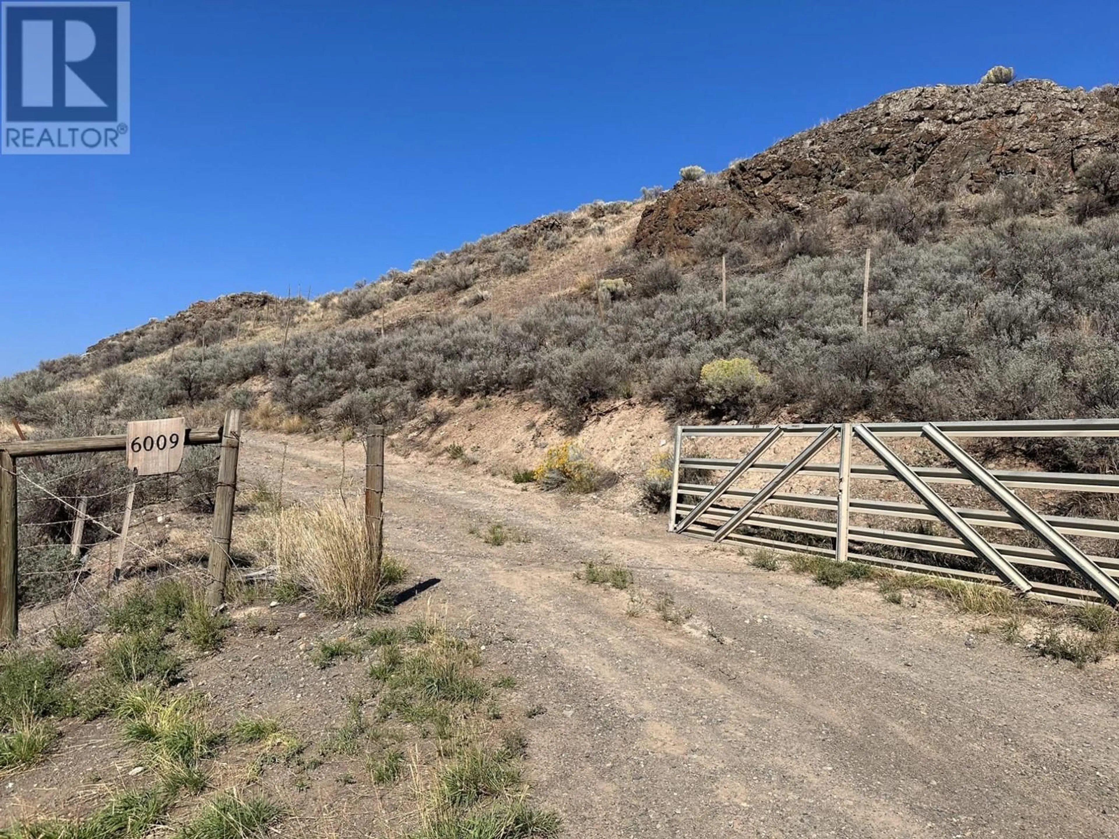 Fenced yard for 6009 WEST TRANS CANADA HIGHWAY, Kamloops British Columbia V1S2A2