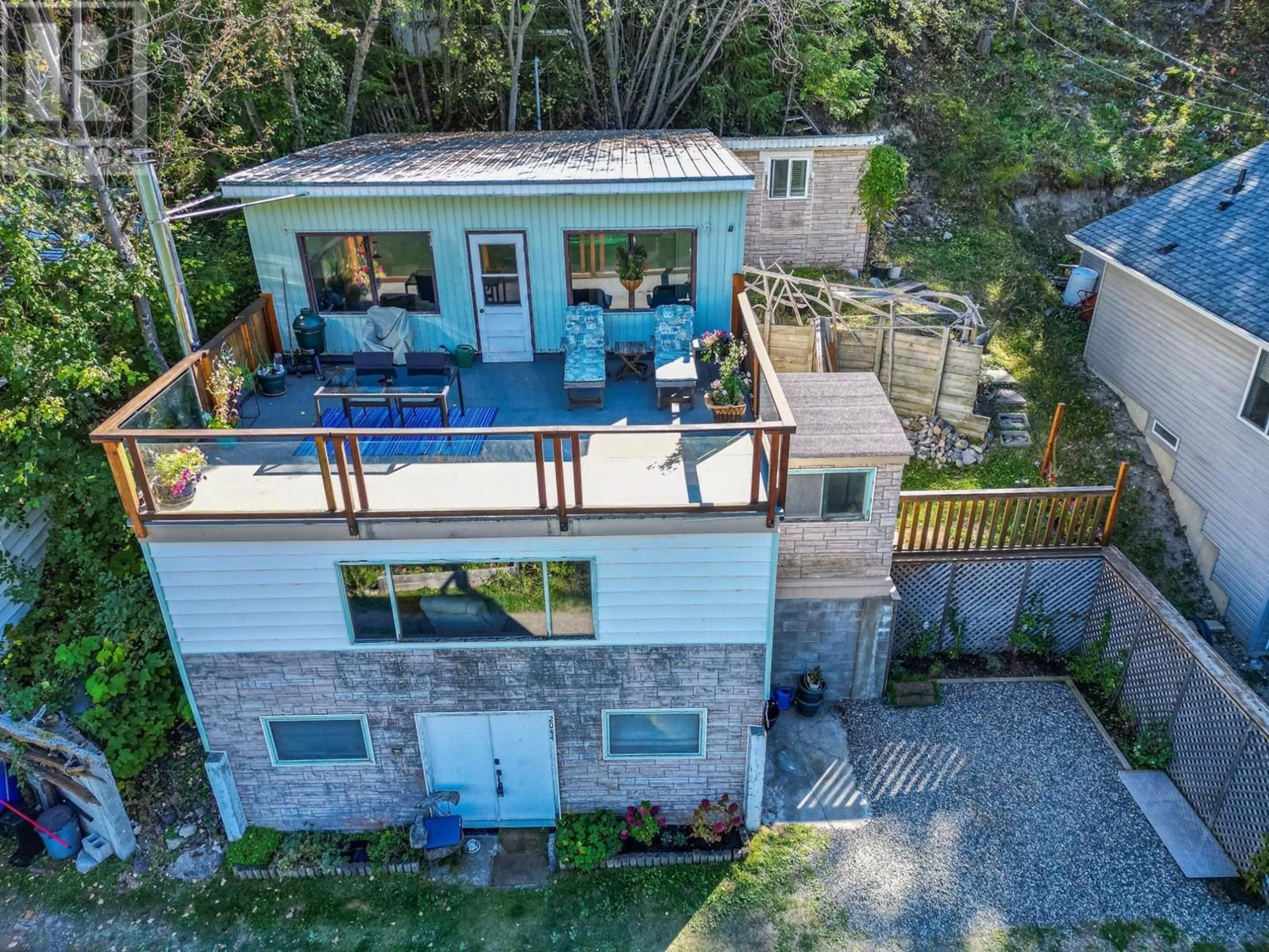 A pic from outside/outdoor area/front of a property/back of a property/a pic from drone, unknown for 2044 PAUL LAKE ROAD, Kamloops British Columbia V2H1N8