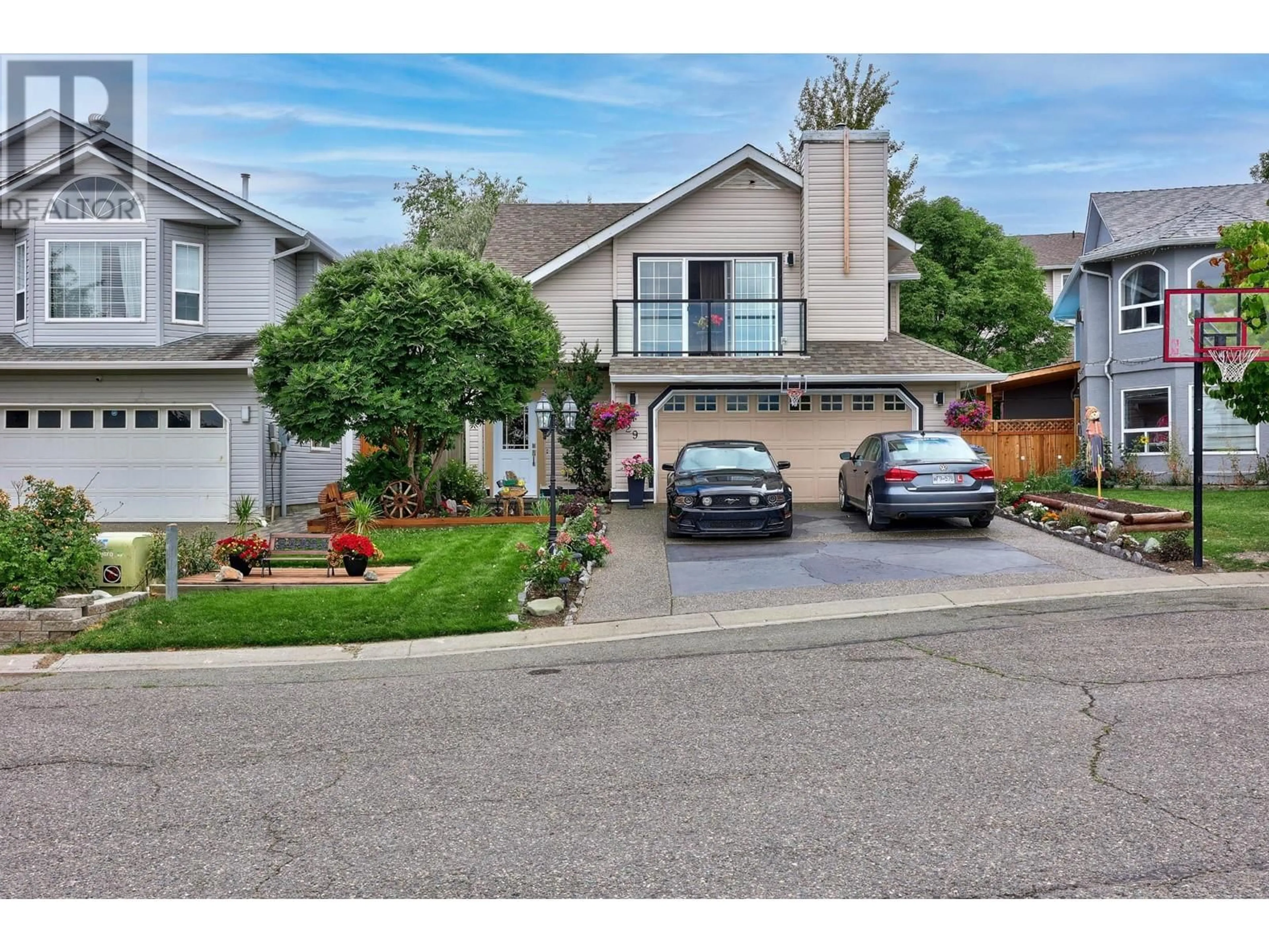 Frontside or backside of a home for 829 DUNROBIN DRIVE, Kamloops British Columbia