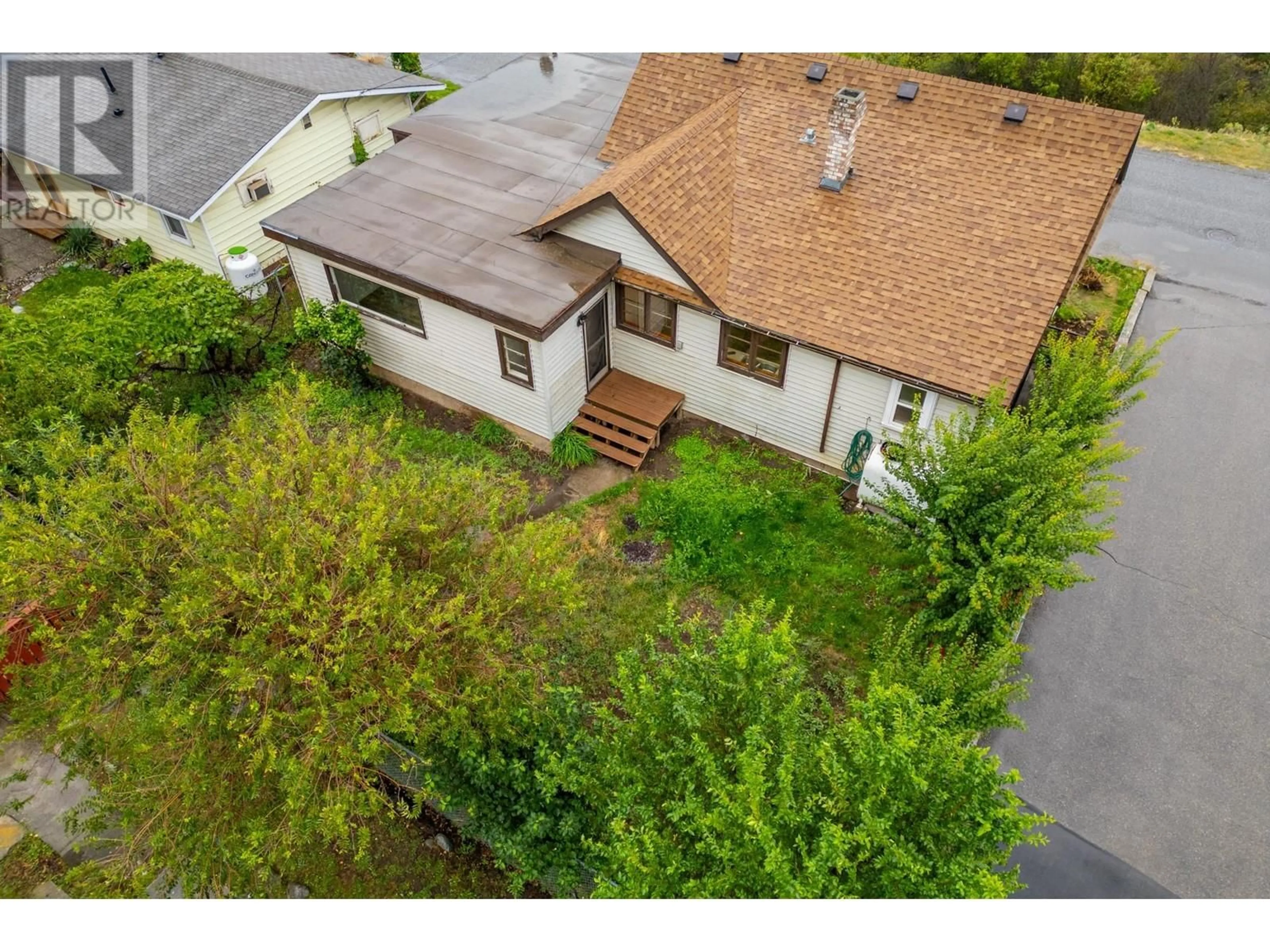 Frontside or backside of a home, cottage for 633 FRASERVIEW Street, Lillooet British Columbia V0K1P0