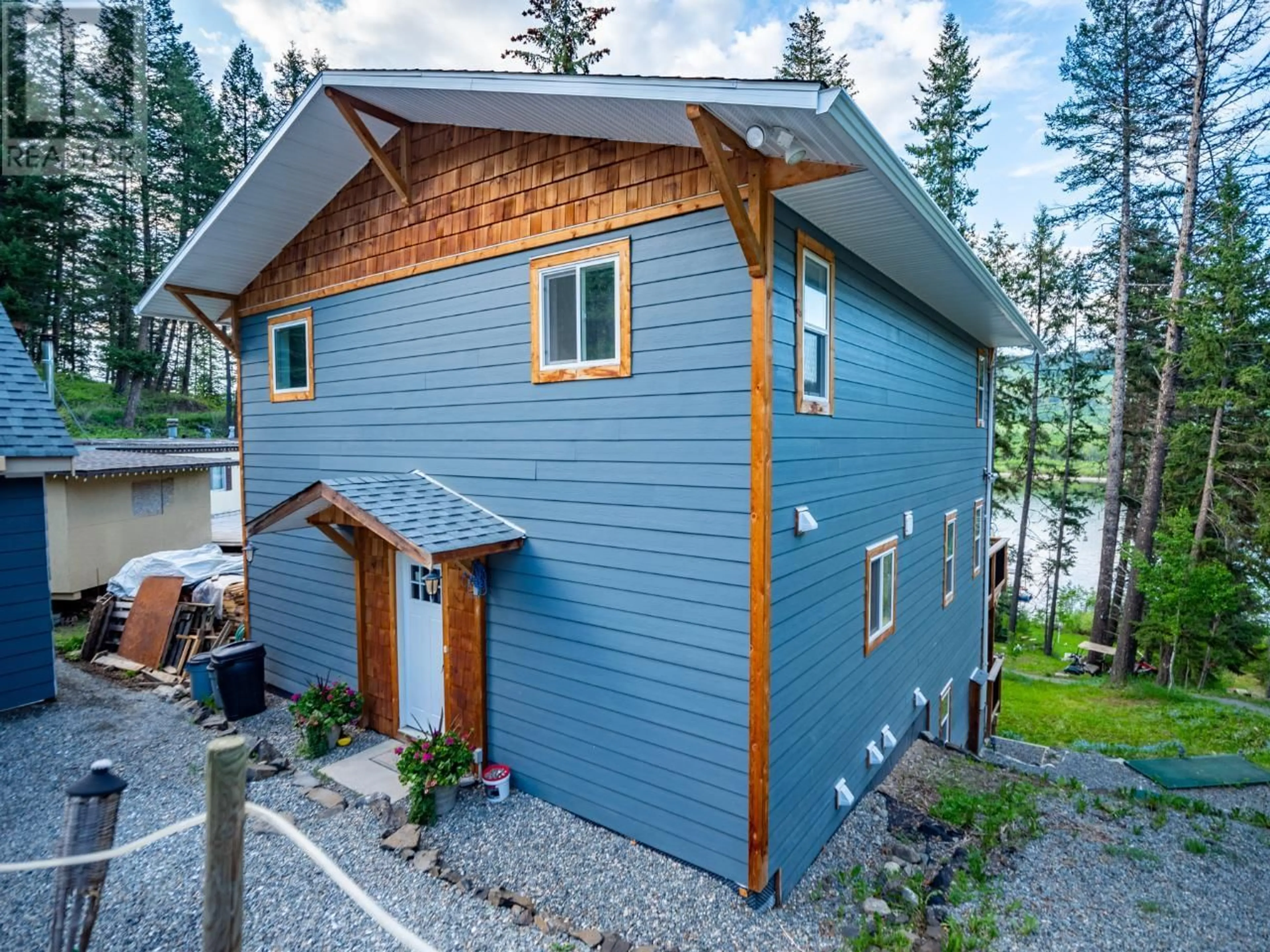 Frontside or backside of a home for 3307 POWELL ROAD, Kamloops British Columbia