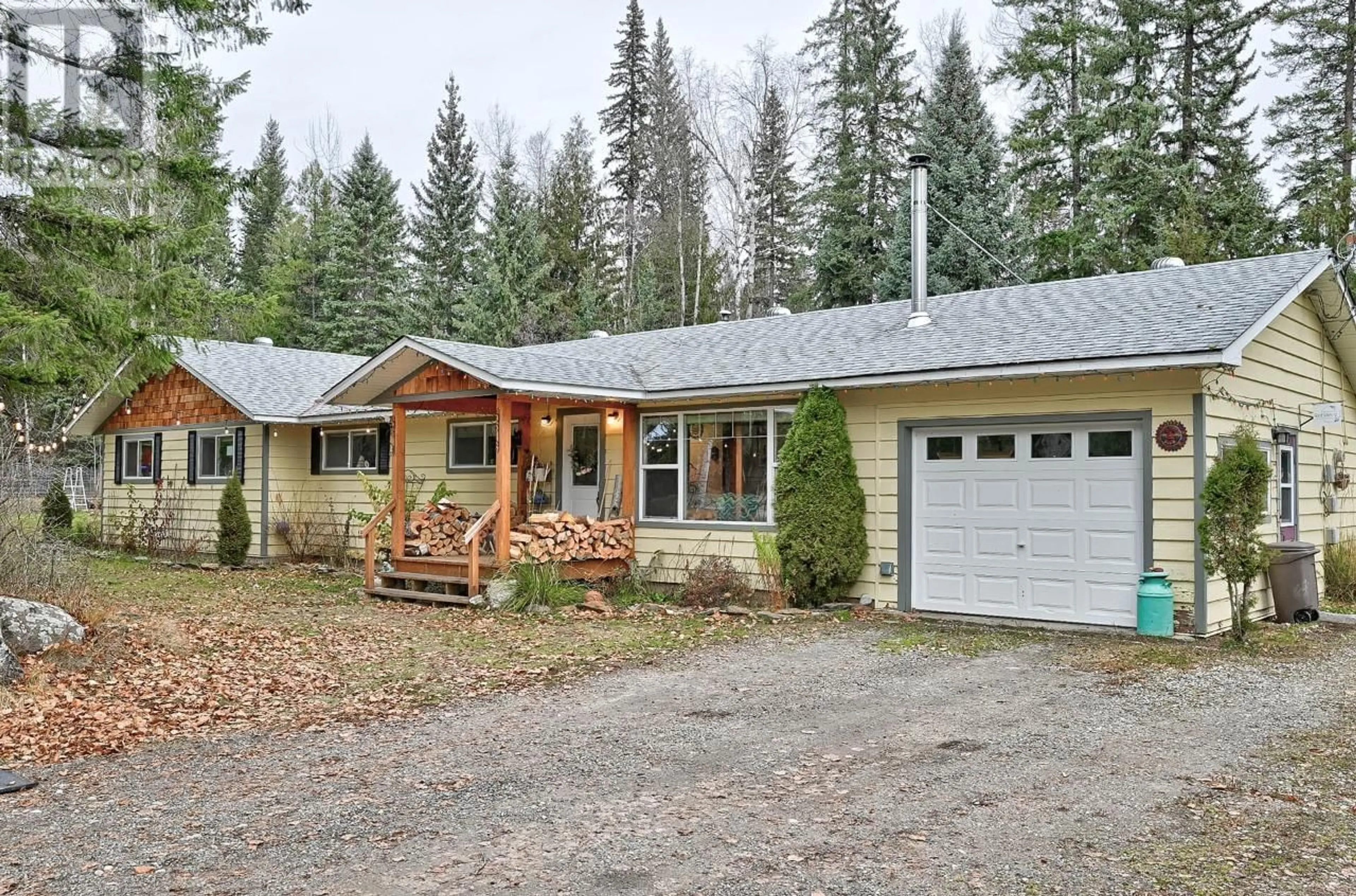 Cottage for 1120 MOUNTAINVIEW ROAD, Clearwater British Columbia V0E1N1