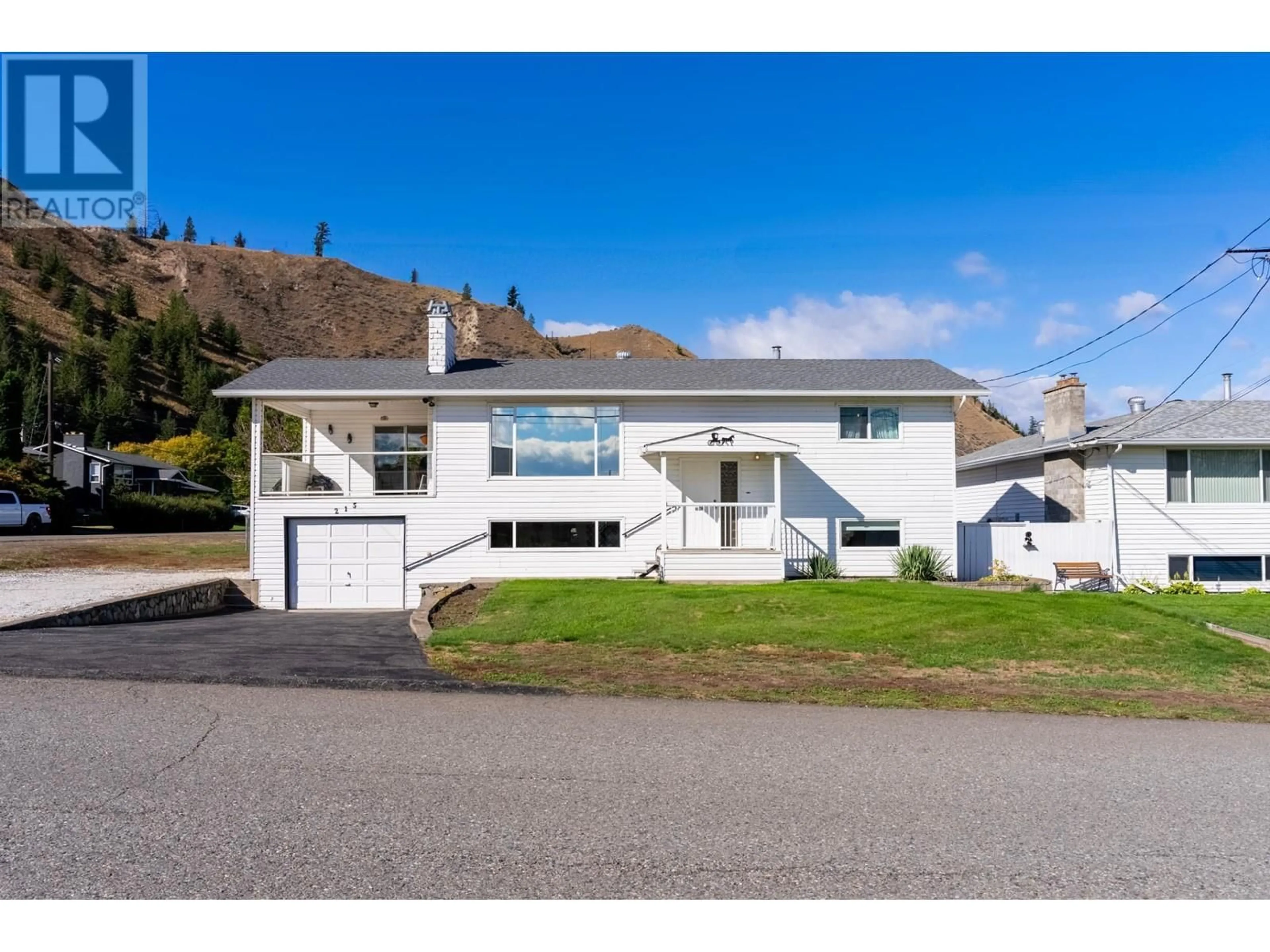 Frontside or backside of a home for 215 O'CONNOR ROAD, Kamloops British Columbia V2C5A4