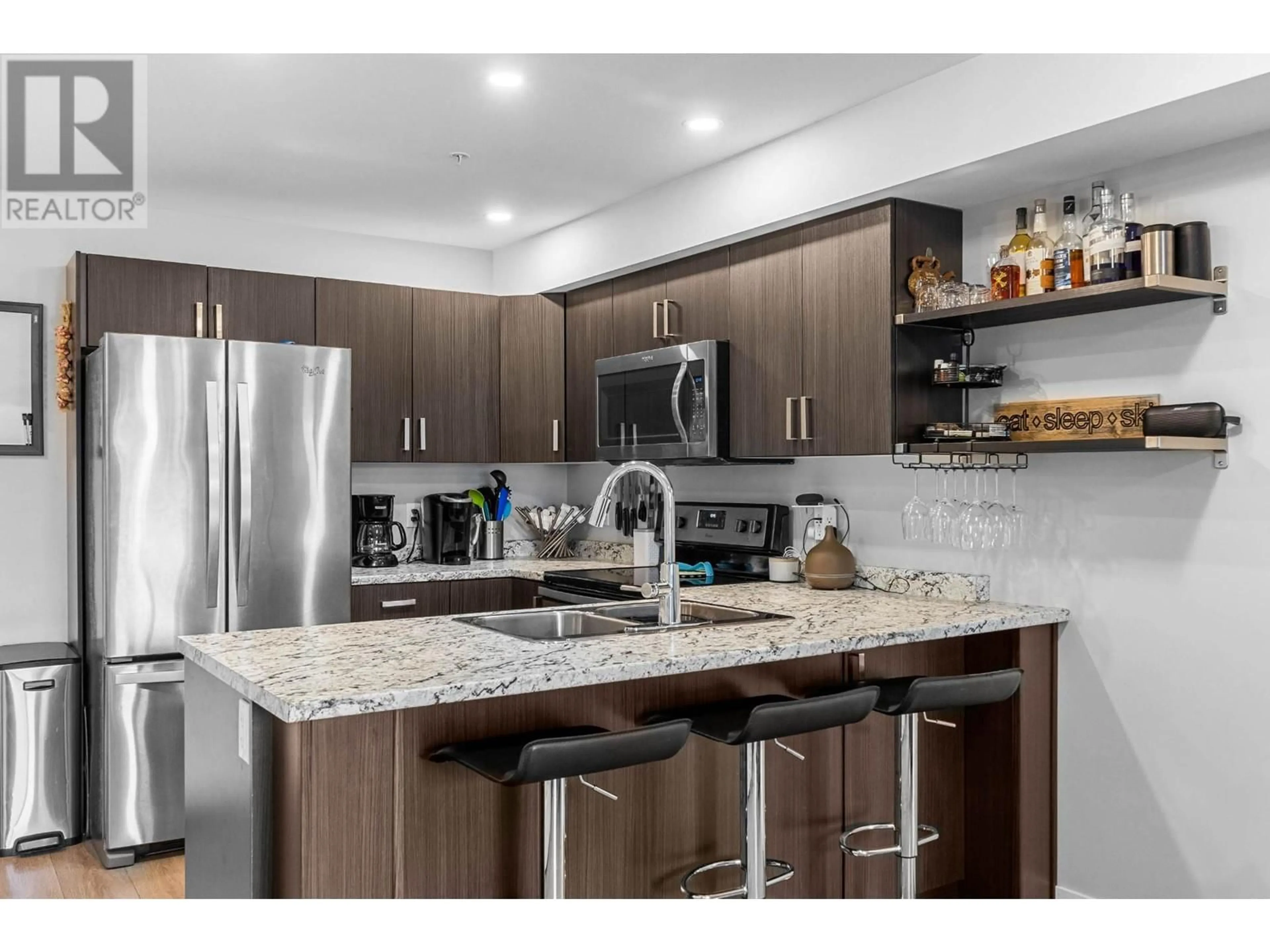 Open concept kitchen for 5170 DALLAS Drive Unit# 200, Kamloops British Columbia V2H1T7