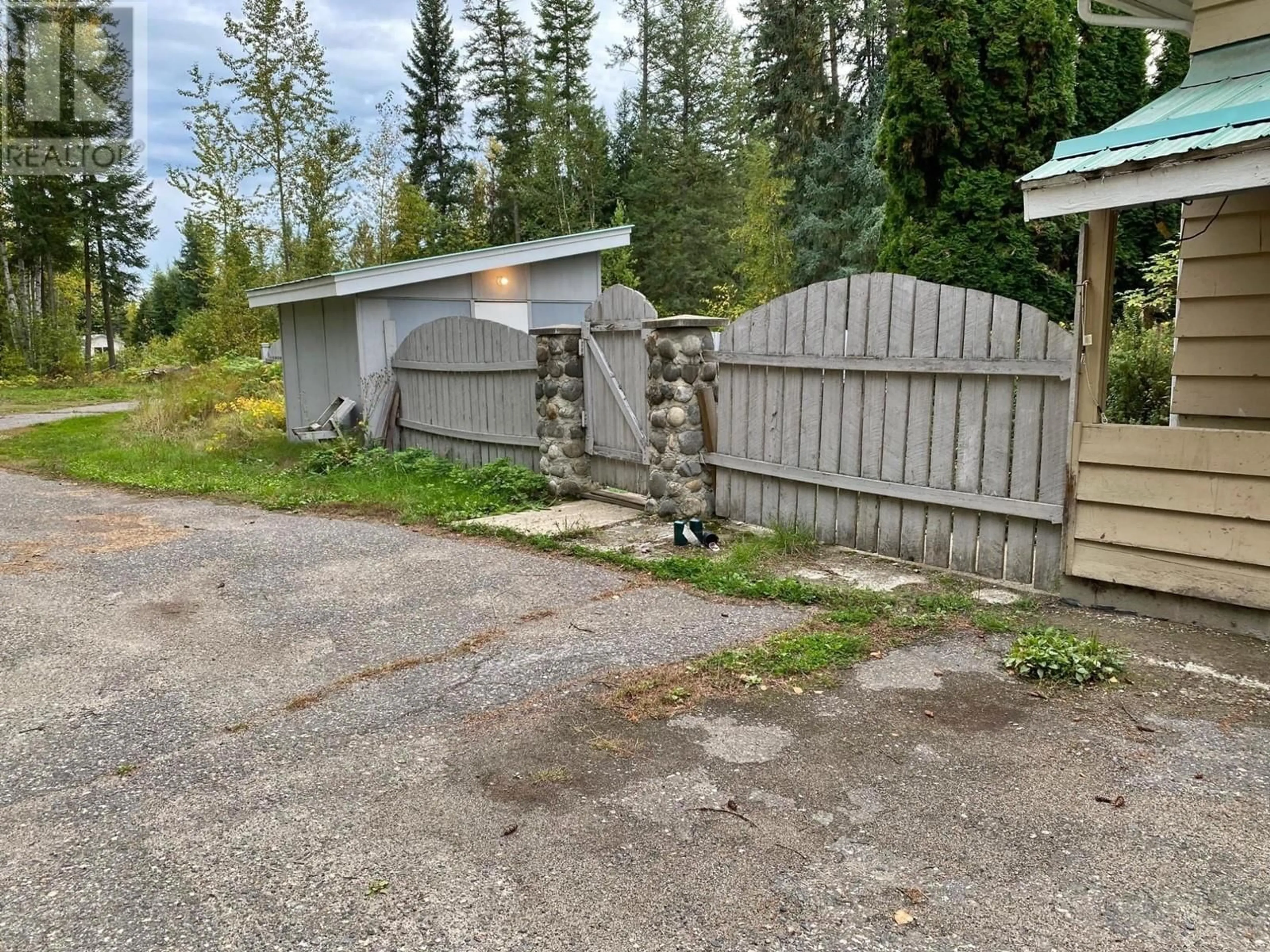 Shed for 324 DUNLEVY Road, Clearwater British Columbia V0E1N2