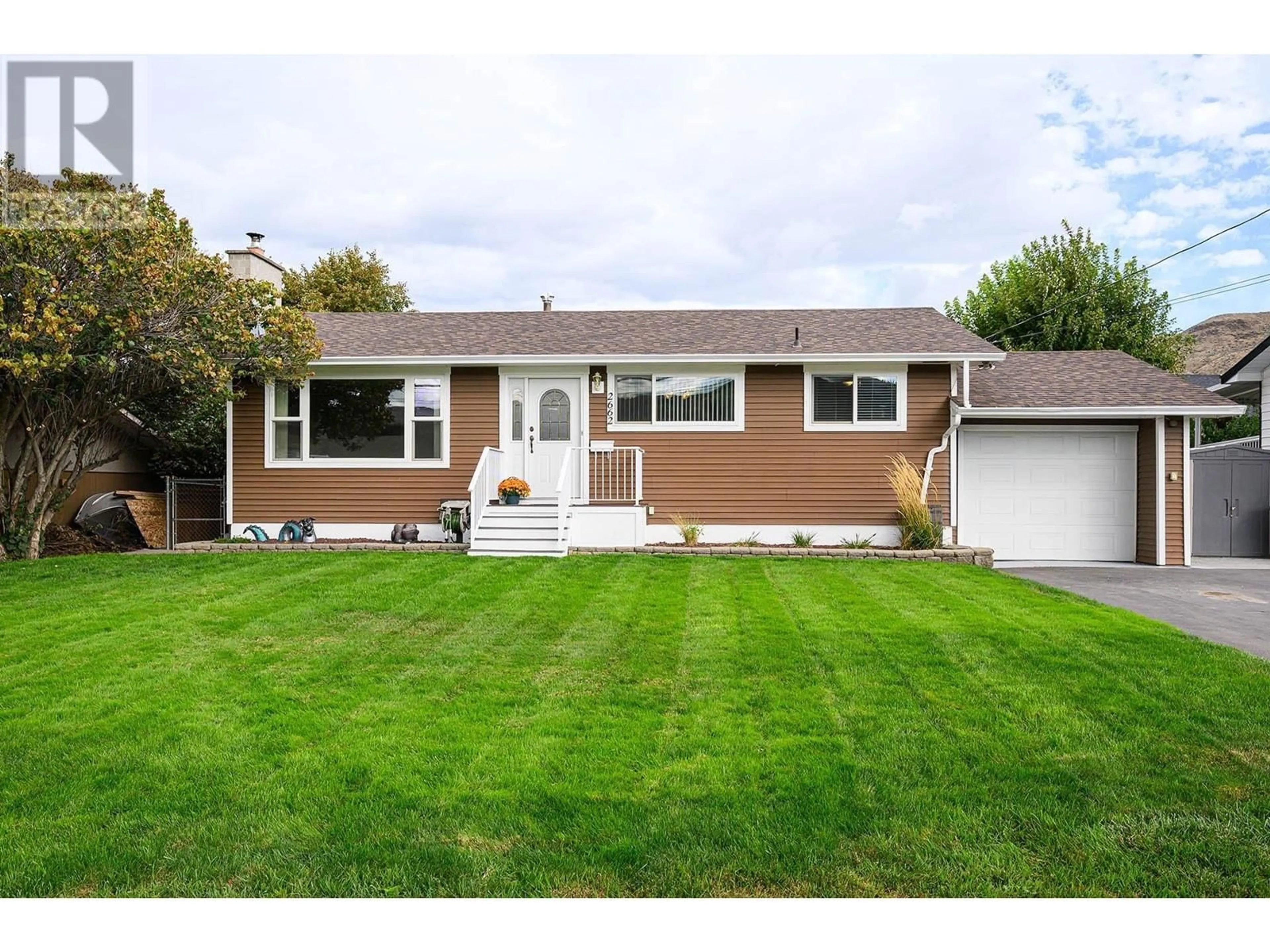 Frontside or backside of a home for 2662 AYR PLACE, Kamloops British Columbia V2B4V2