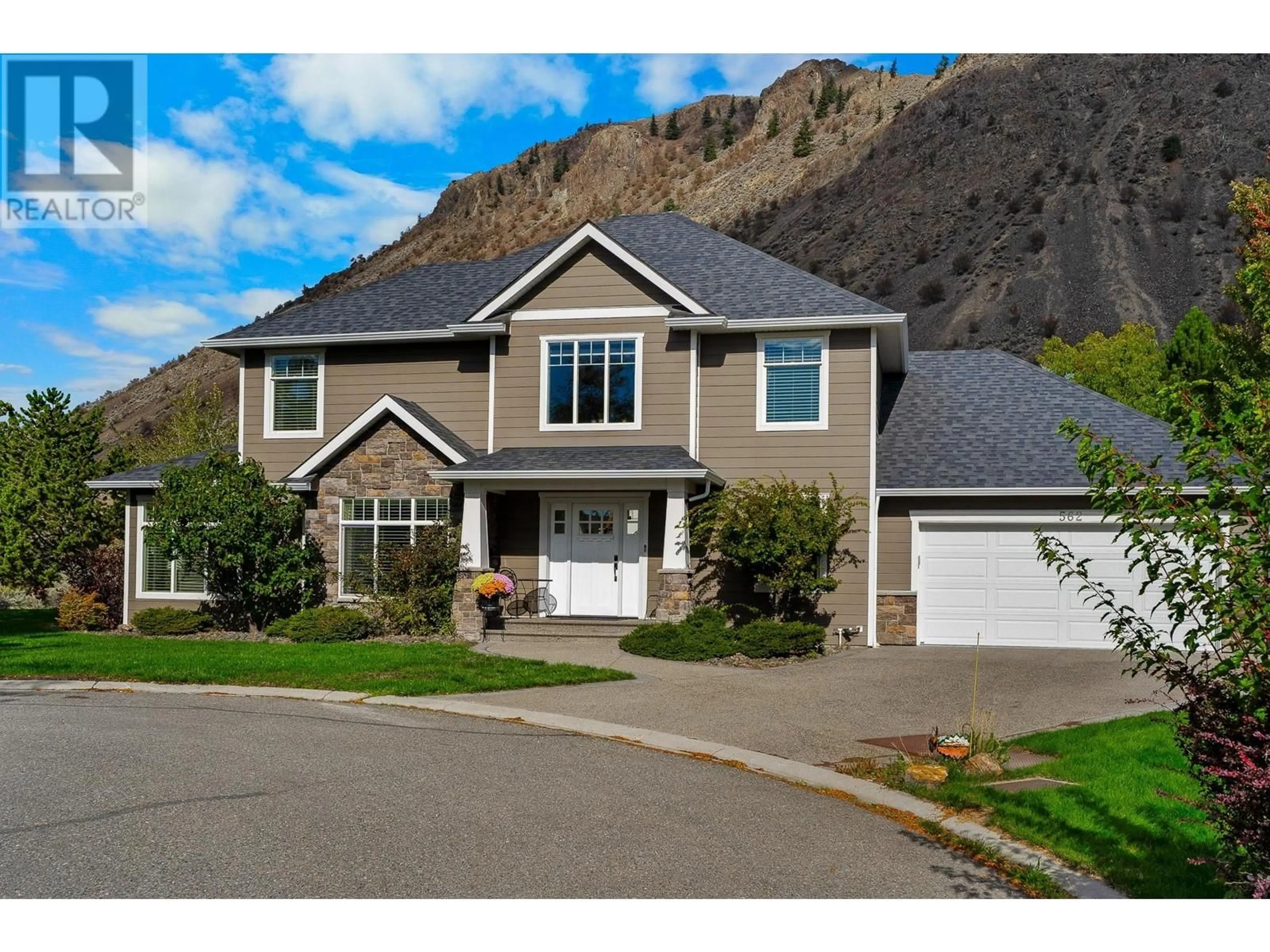 Frontside or backside of a home, mountain for 562 TRILLIUM Court, Kamloops British Columbia V2H1R8