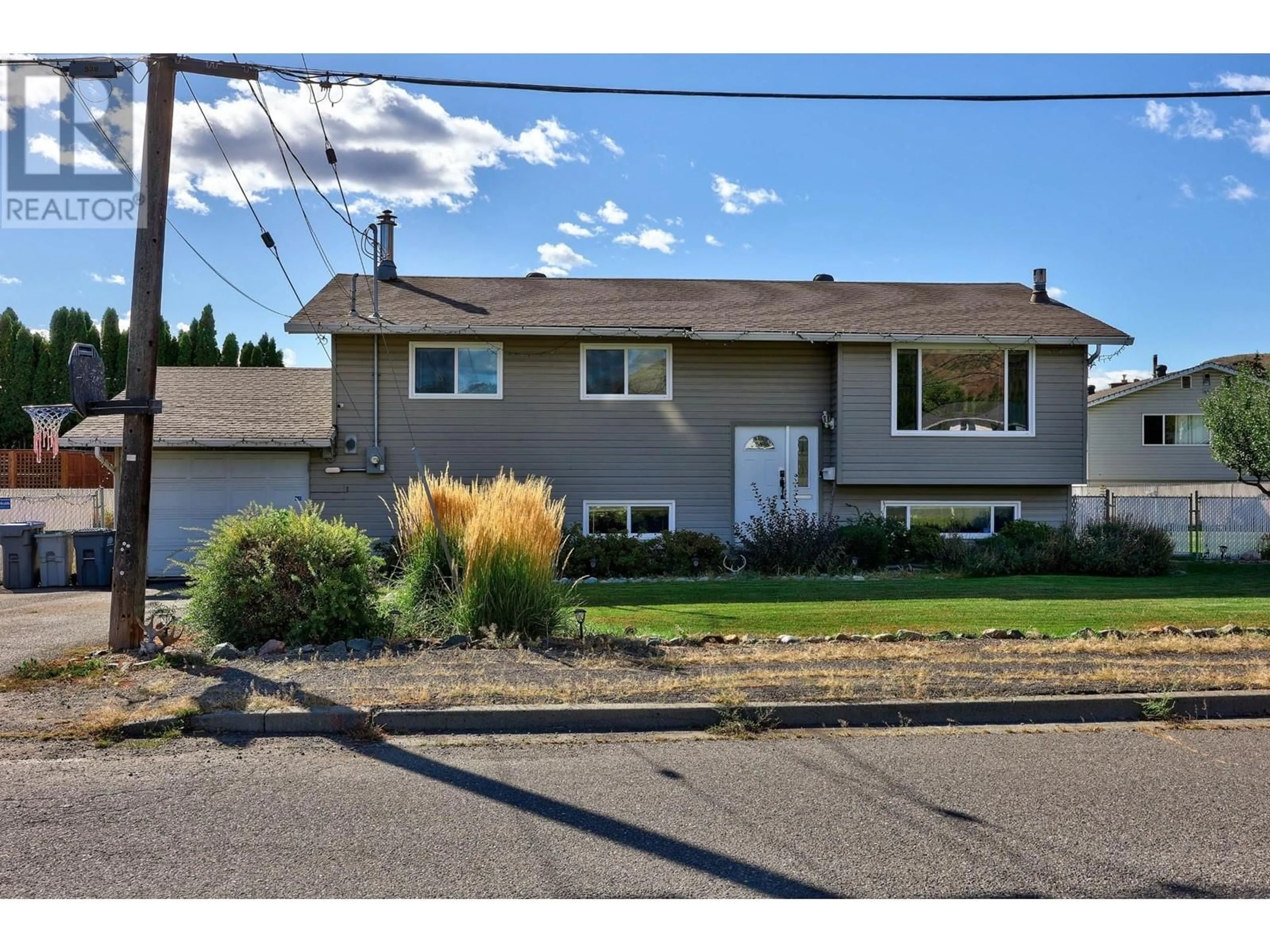 Frontside or backside of a home, the street view for 791 MORVEN Drive, Kamloops British Columbia V2H1T7