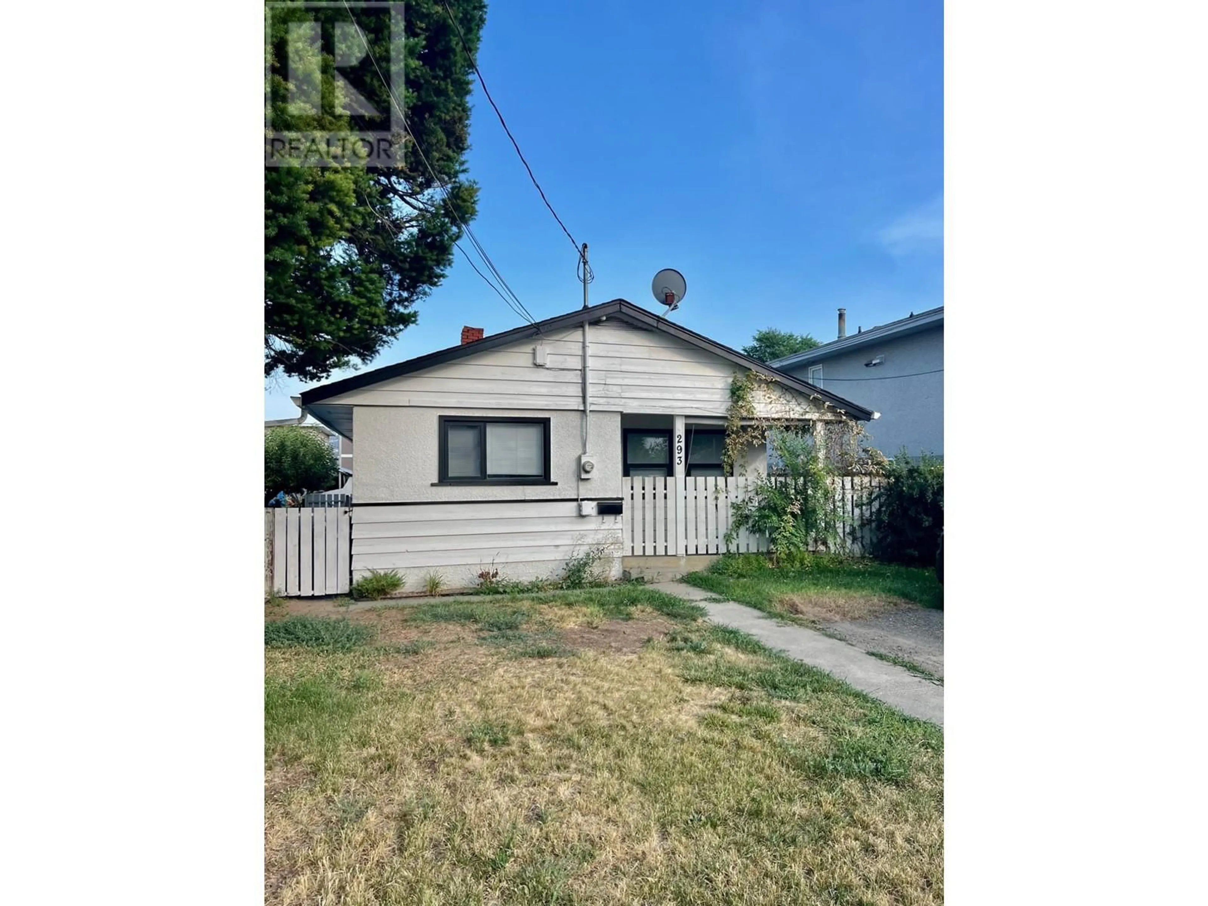 Frontside or backside of a home, the street view for 293 POPLAR Street, Kamloops British Columbia V2B4B9