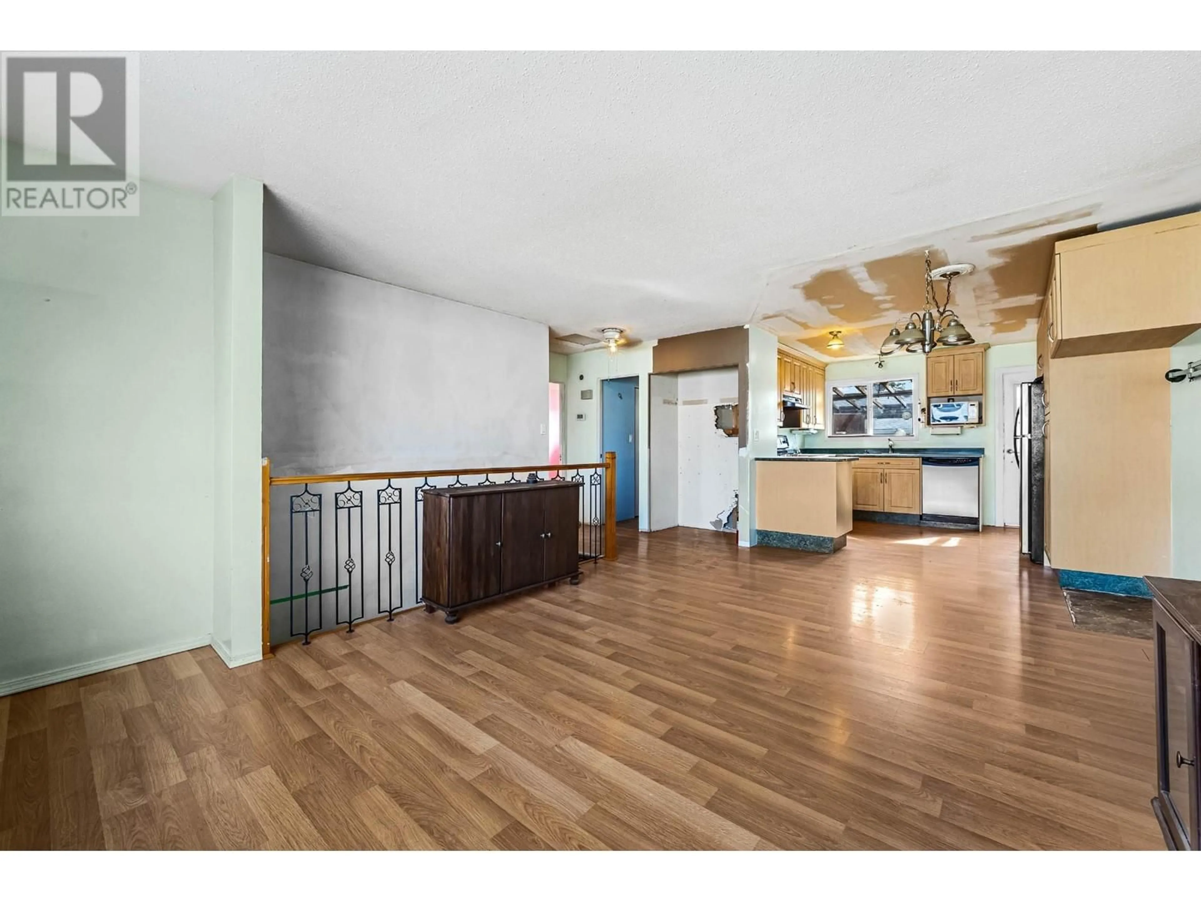 Other indoor space, wood floors for 800 VALHALLA Drive Unit# 31, Kamloops British Columbia V2H1T7