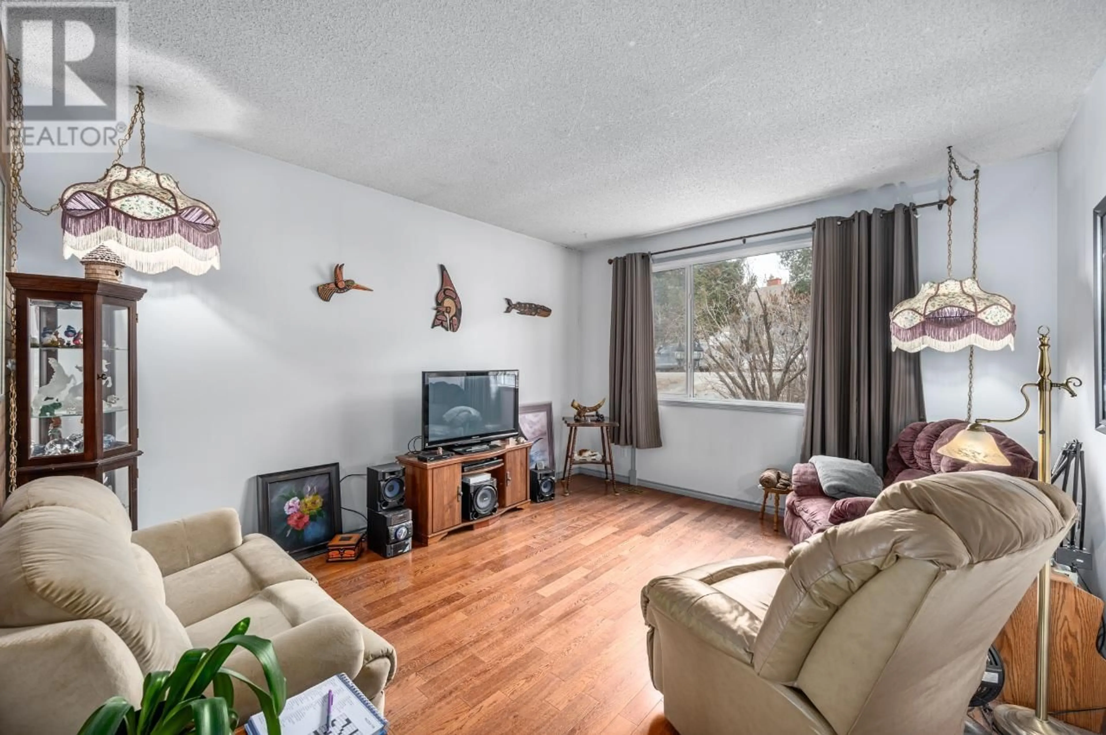 Living room, wood floors for 1322 HEUSTIS Drive, Ashcroft British Columbia V0K1A0