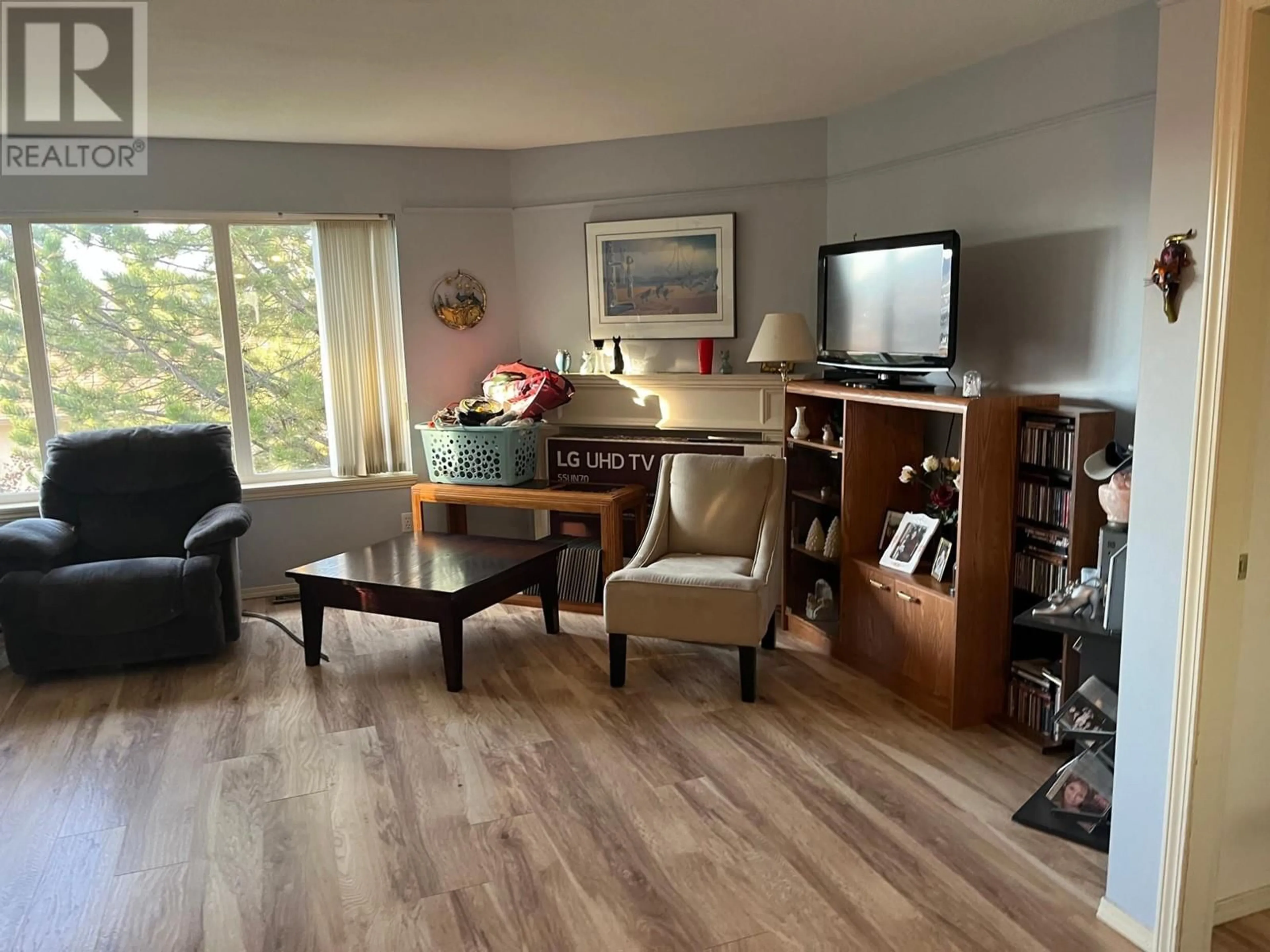 A pic of a room, wood floors for 1950 BRAEVIEW Place Unit# 54, Kamloops British Columbia V1S1R8