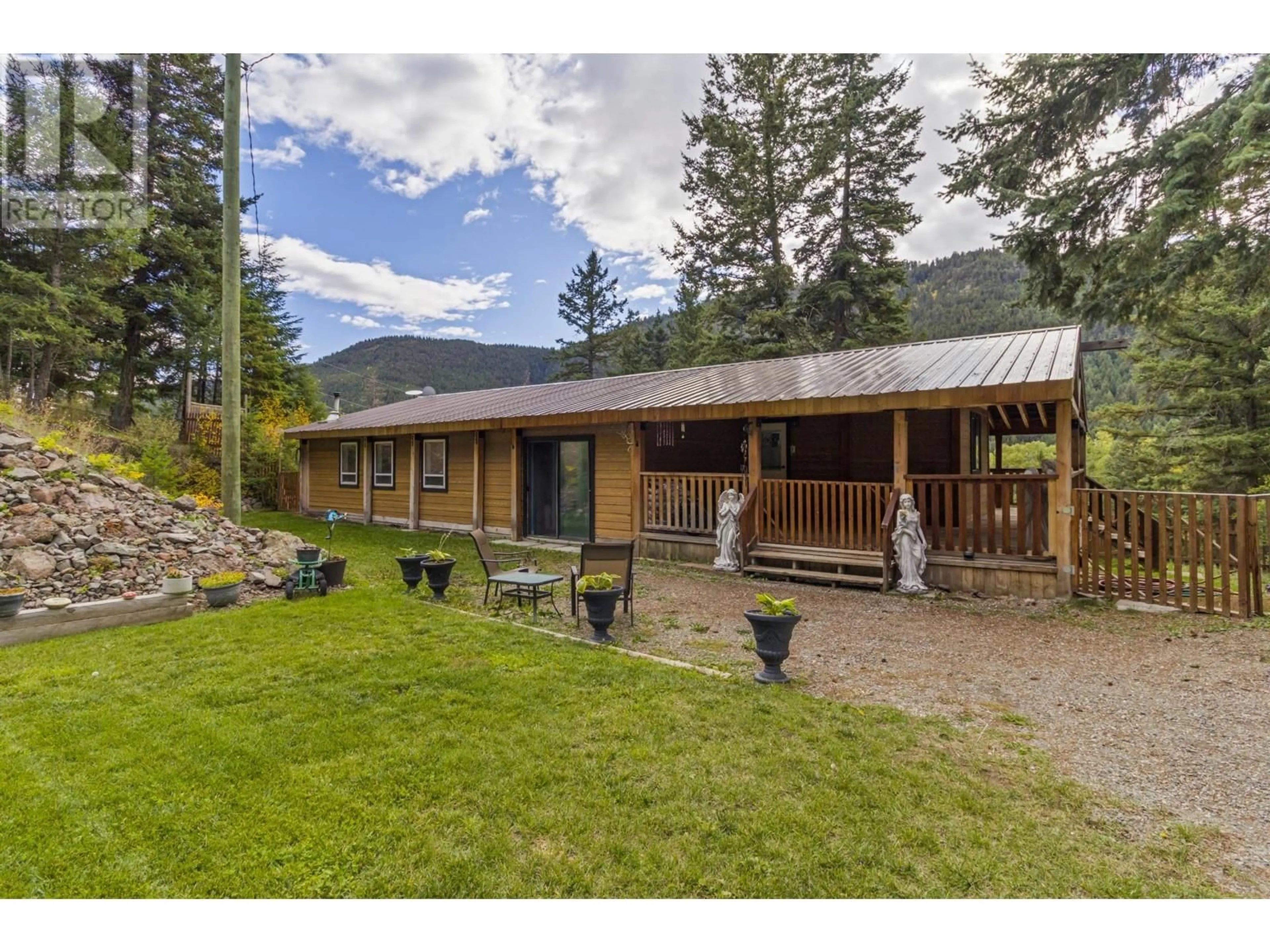 Patio, cottage for 9653 TRANQUILLE CRISS CREEK Road, Kamloops British Columbia V0K2J0