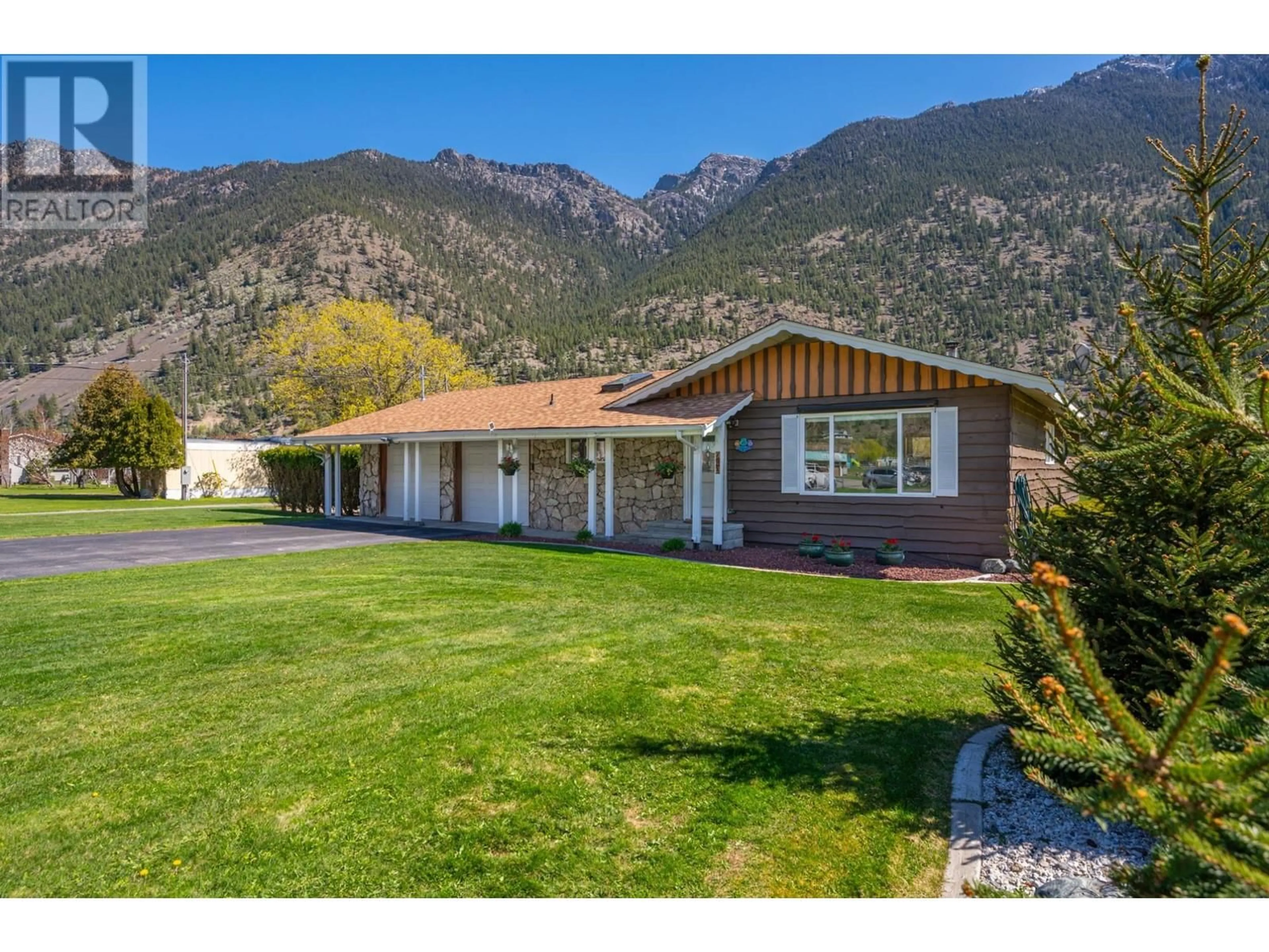 Frontside or backside of a home, cottage for 194 DESTE ROAD, Lillooet British Columbia