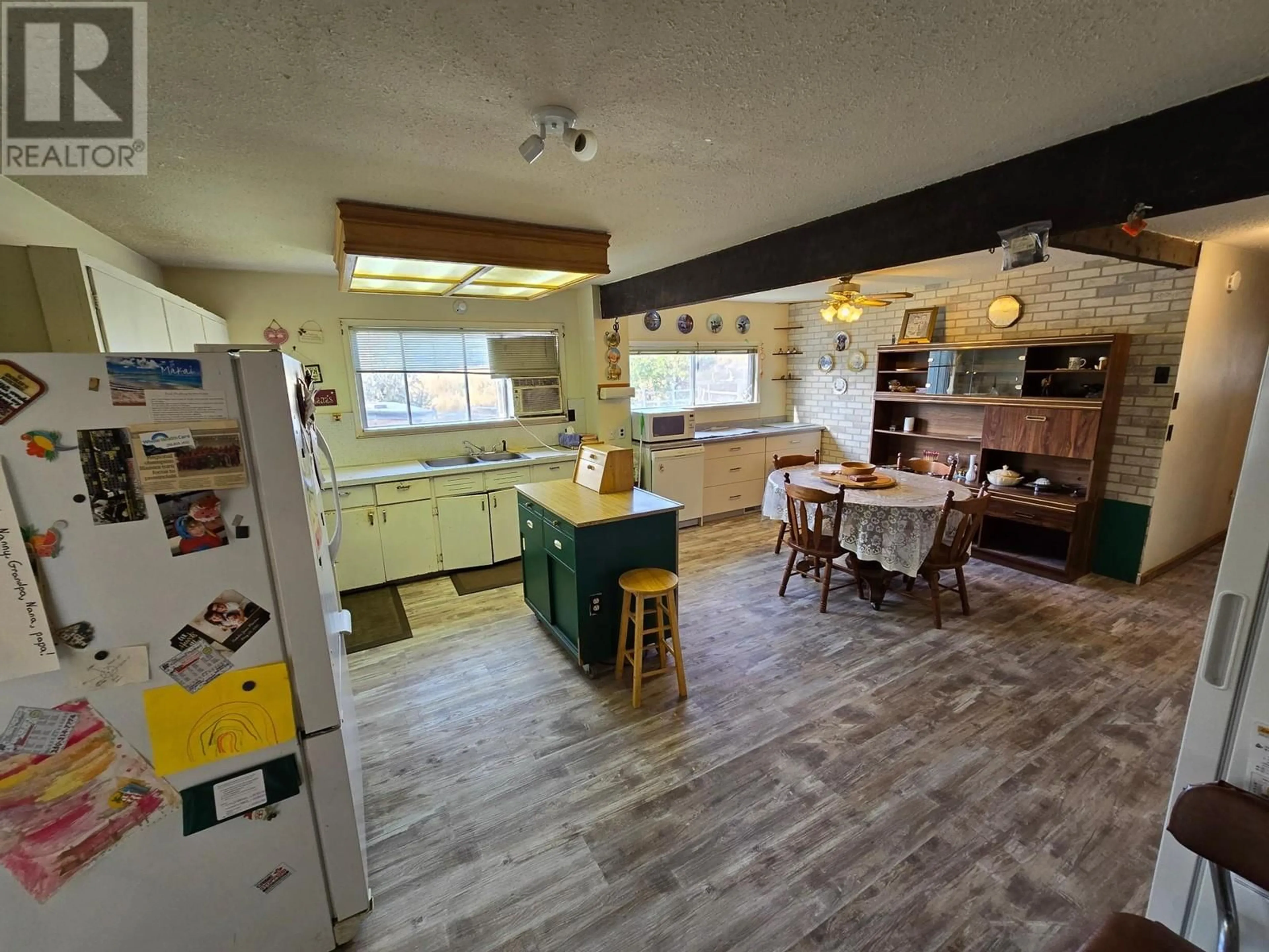 Kitchen, wood floors, cottage for 7055 CREEK Road, Kamloops British Columbia v2h0b6