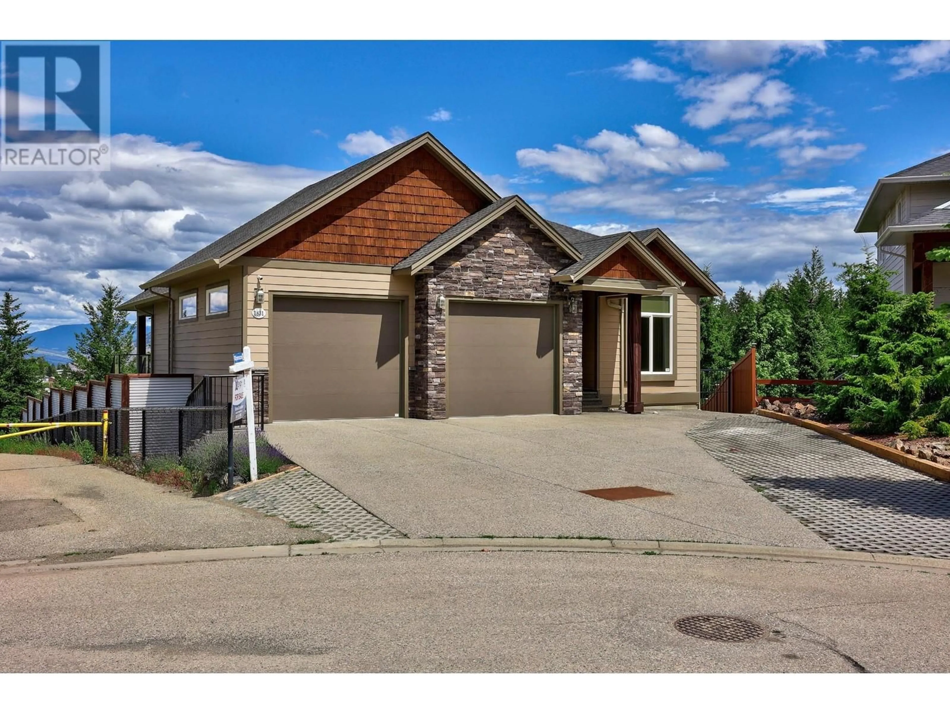 Frontside or backside of a home, the street view for 1831 PRIMROSE Crescent, Kamloops British Columbia V2H1T7