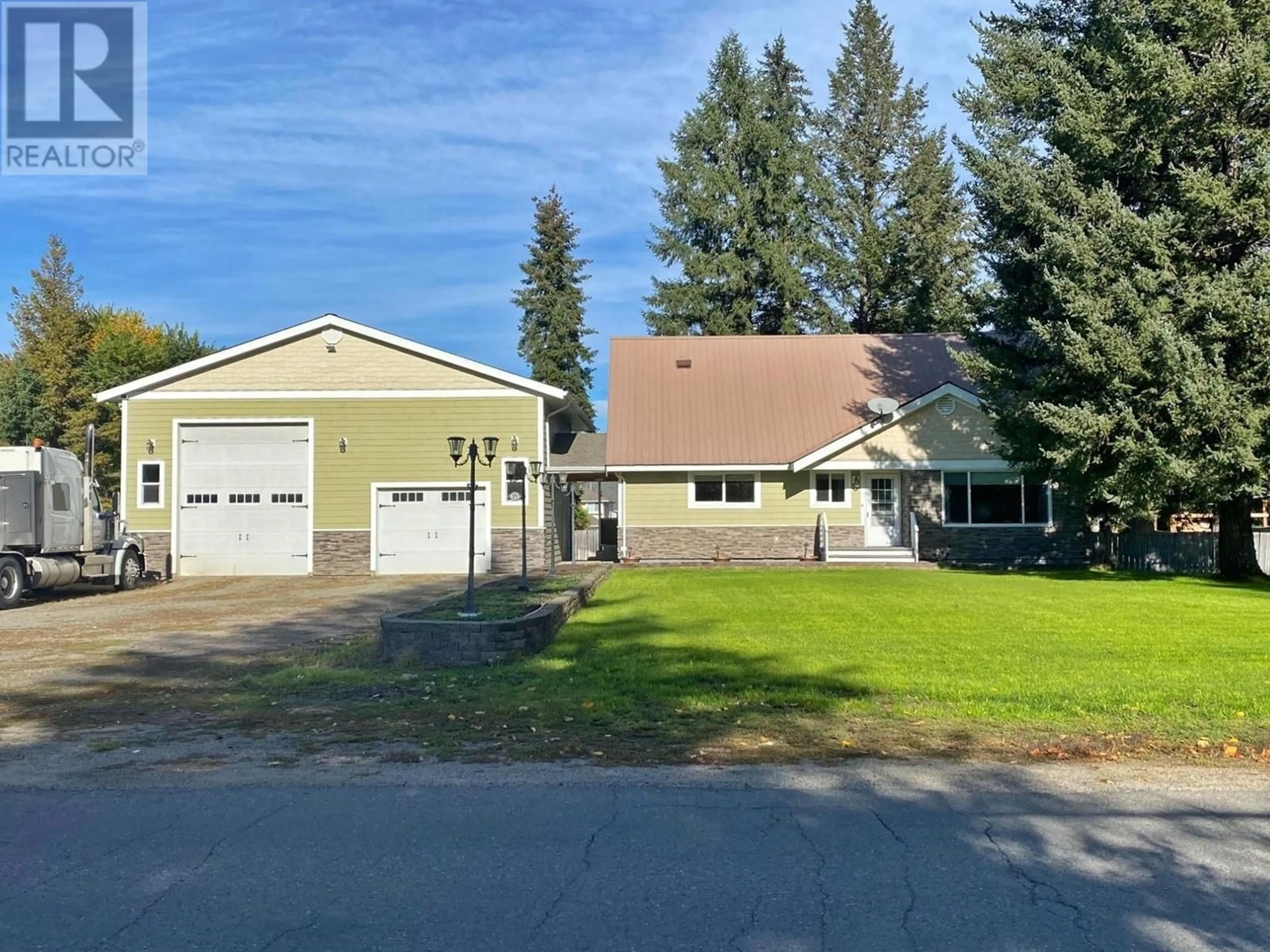 Frontside or backside of a home, cottage for 371 DEEJAY Road, Barriere British Columbia V0E1E0