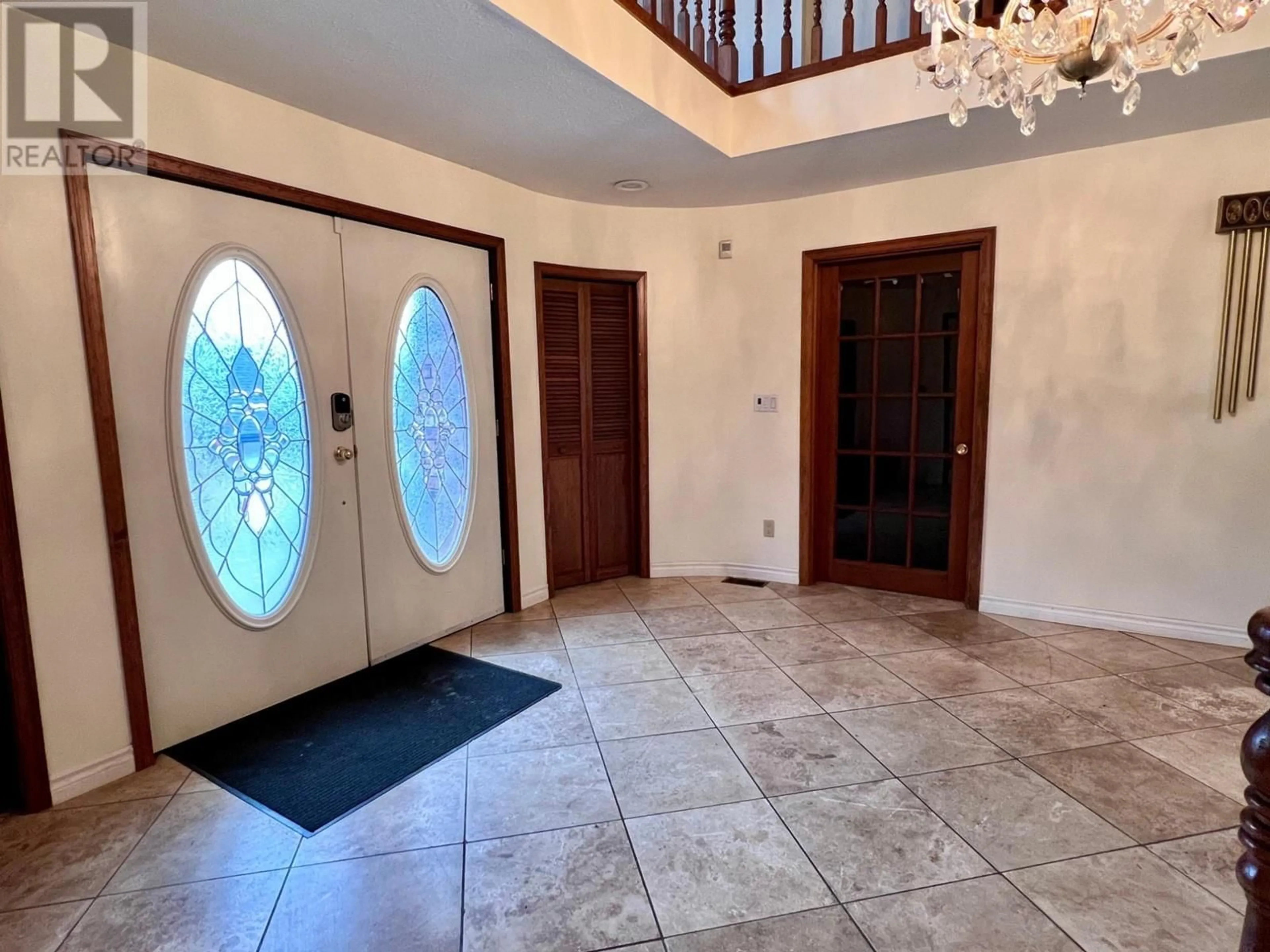 Indoor foyer, ceramic floors for 1973 TRANQUILLE Road, Kamloops British Columbia V2B3M4