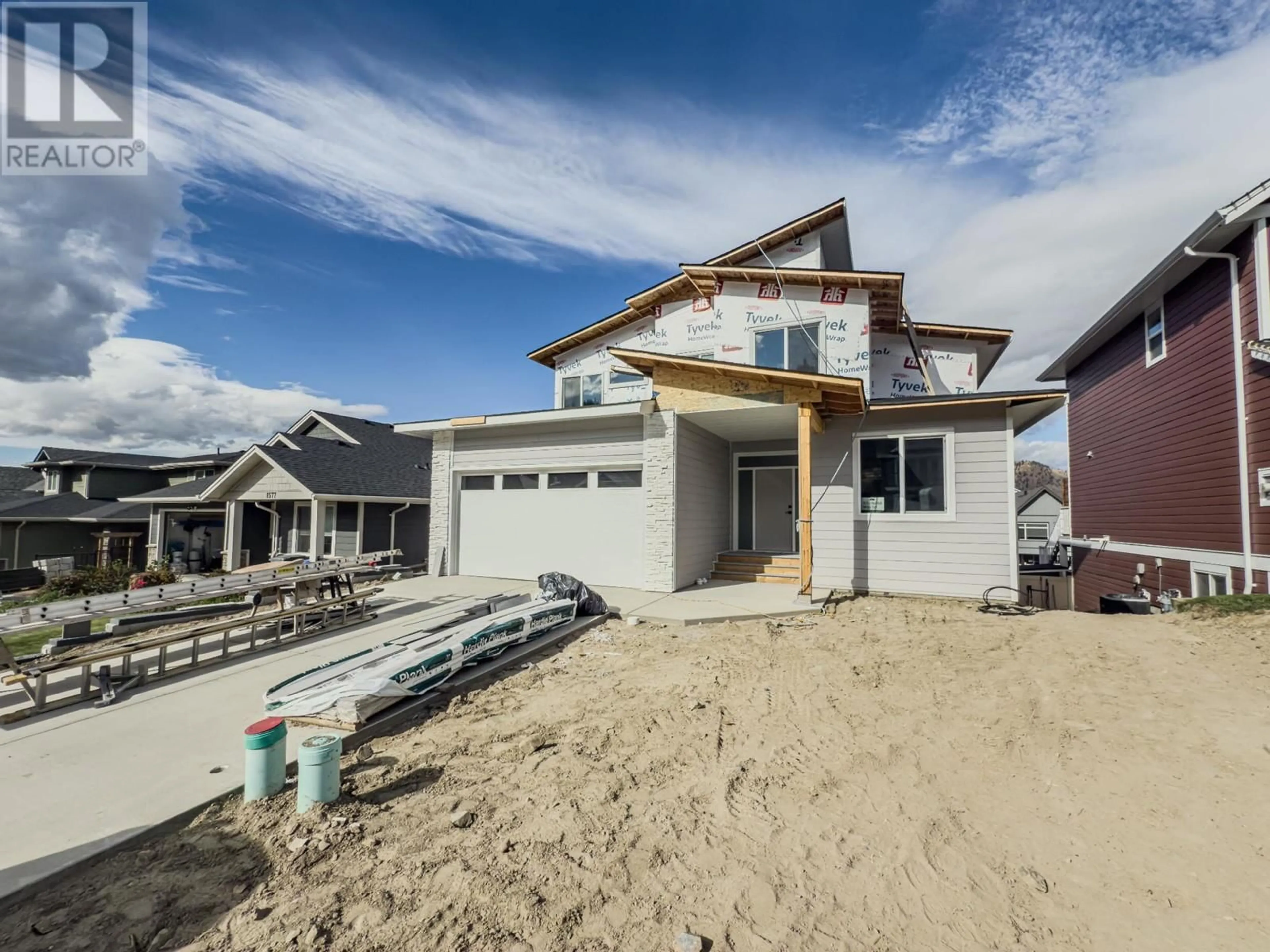 Frontside or backside of a home, the street view for 1571 EMERALD Drive, Kamloops British Columbia V2E0C4