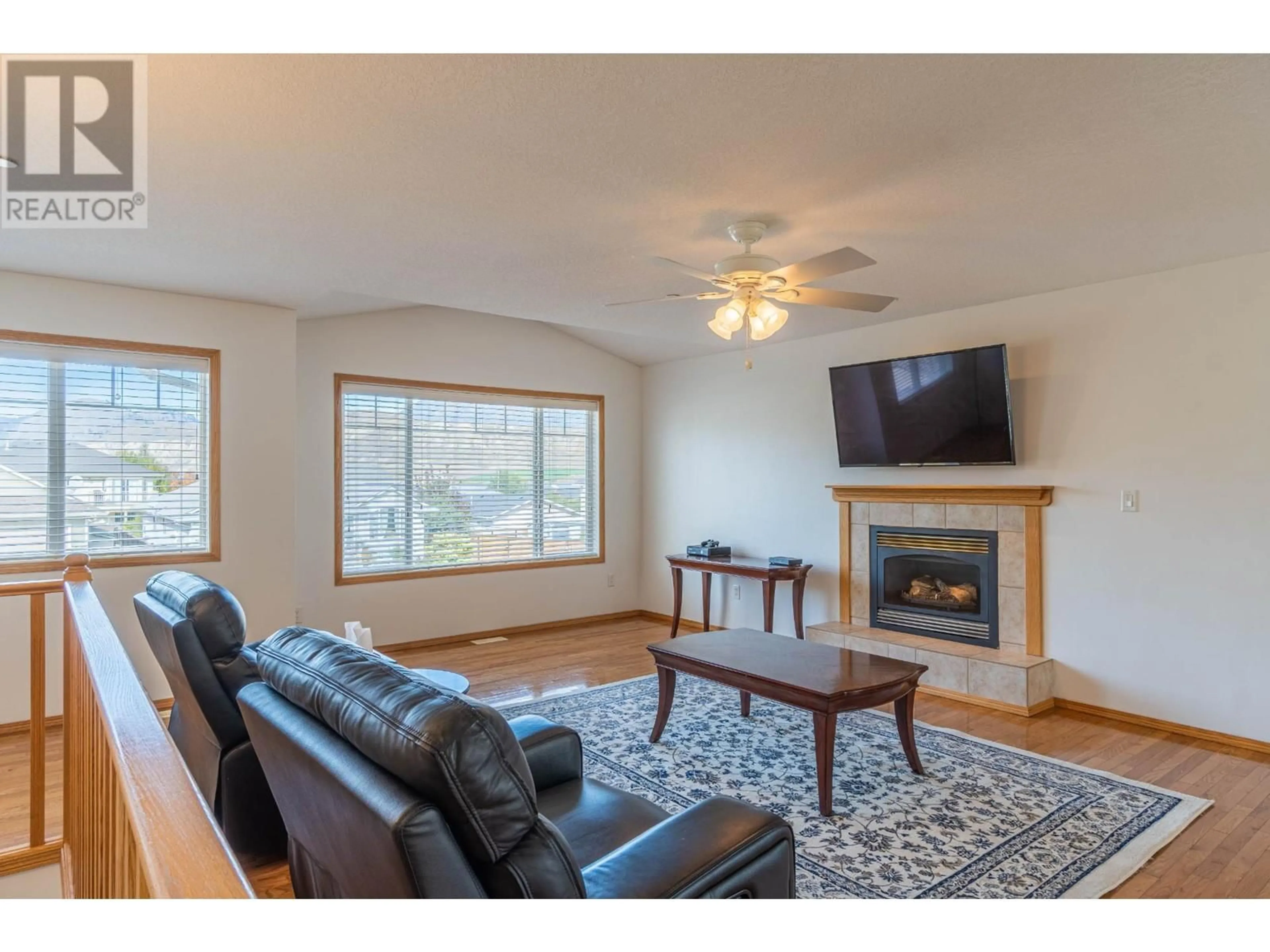 Living room, wood floors for 330 COUGAR Road, Kamloops British Columbia V2H1T7