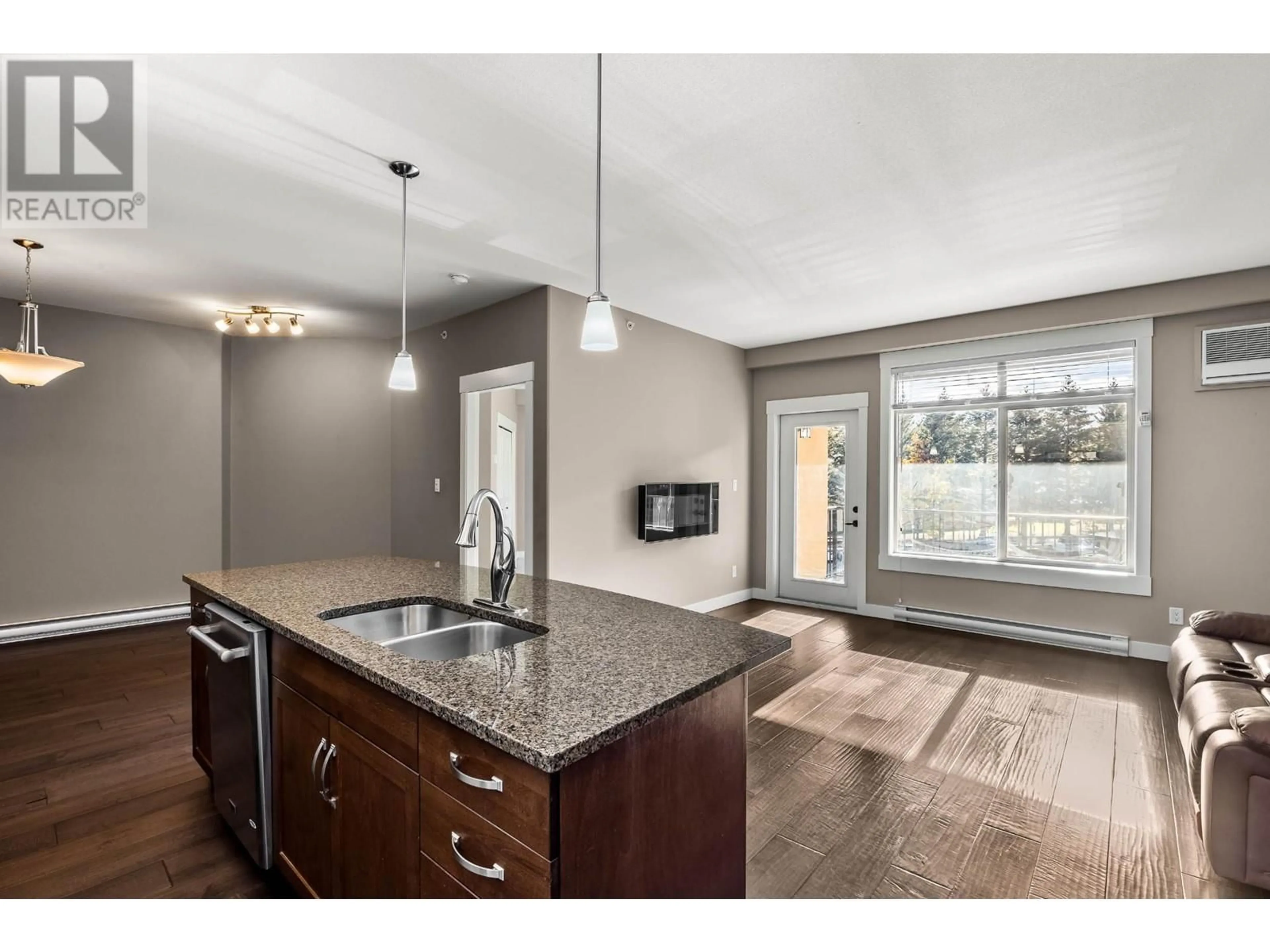 Open concept kitchen for 755 MCGILL Road Unit# 404, Kamloops British Columbia V2H1T7