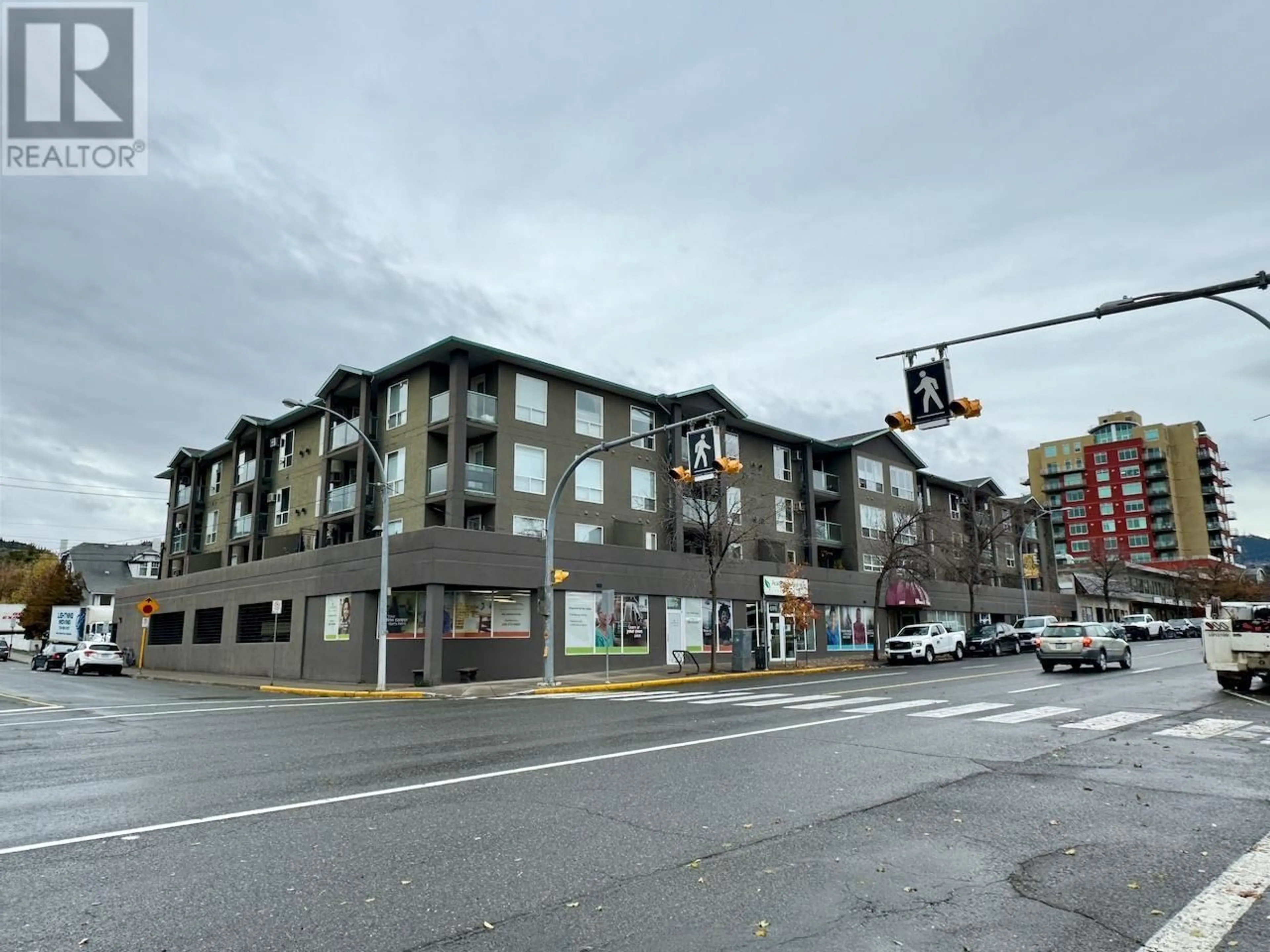 A pic from exterior of the house or condo, the front or back of building for 683 VICTORIA Street Unit# 215, Kamloops British Columbia V2C2B3