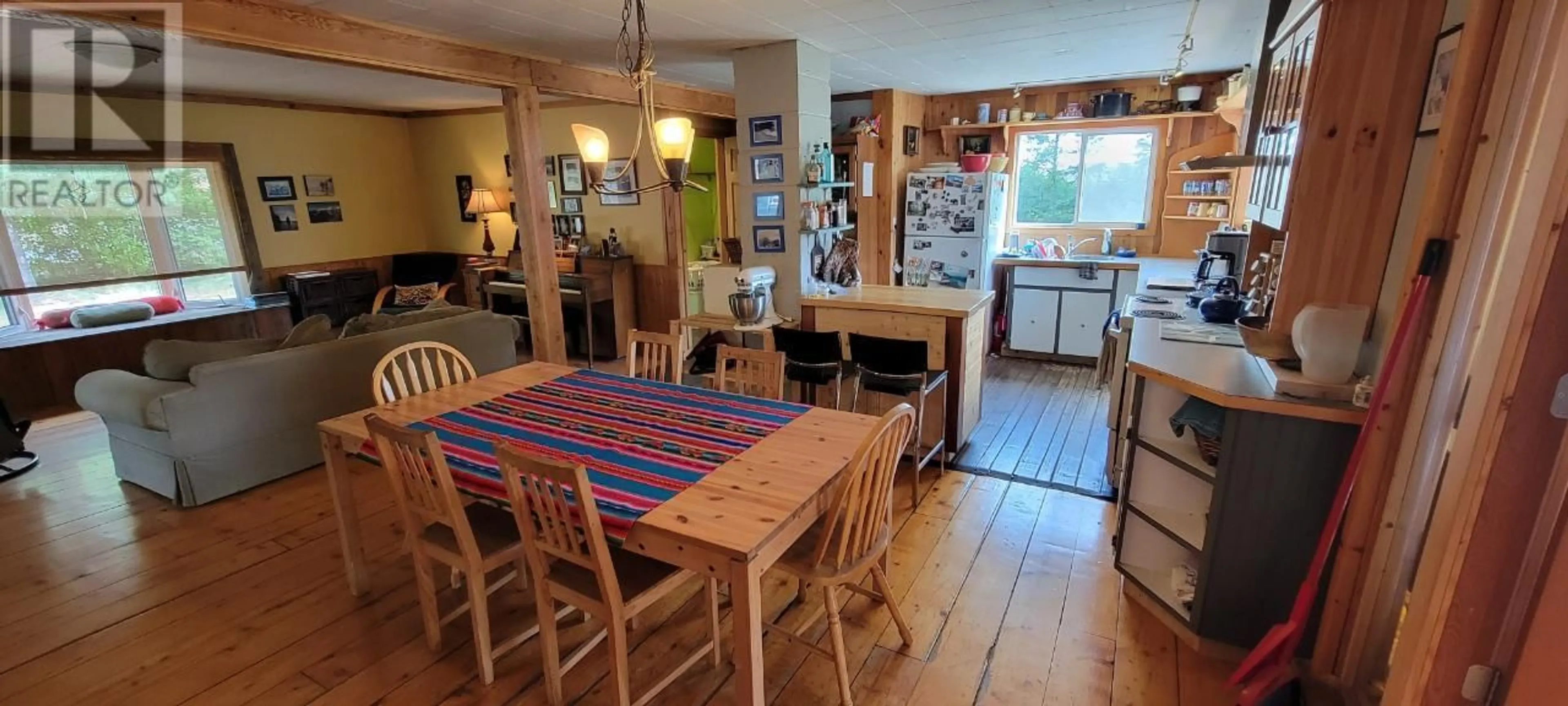 Dining room, wood floors, cottage for 412 RICHIE Road, Clearwater British Columbia V0E1N2