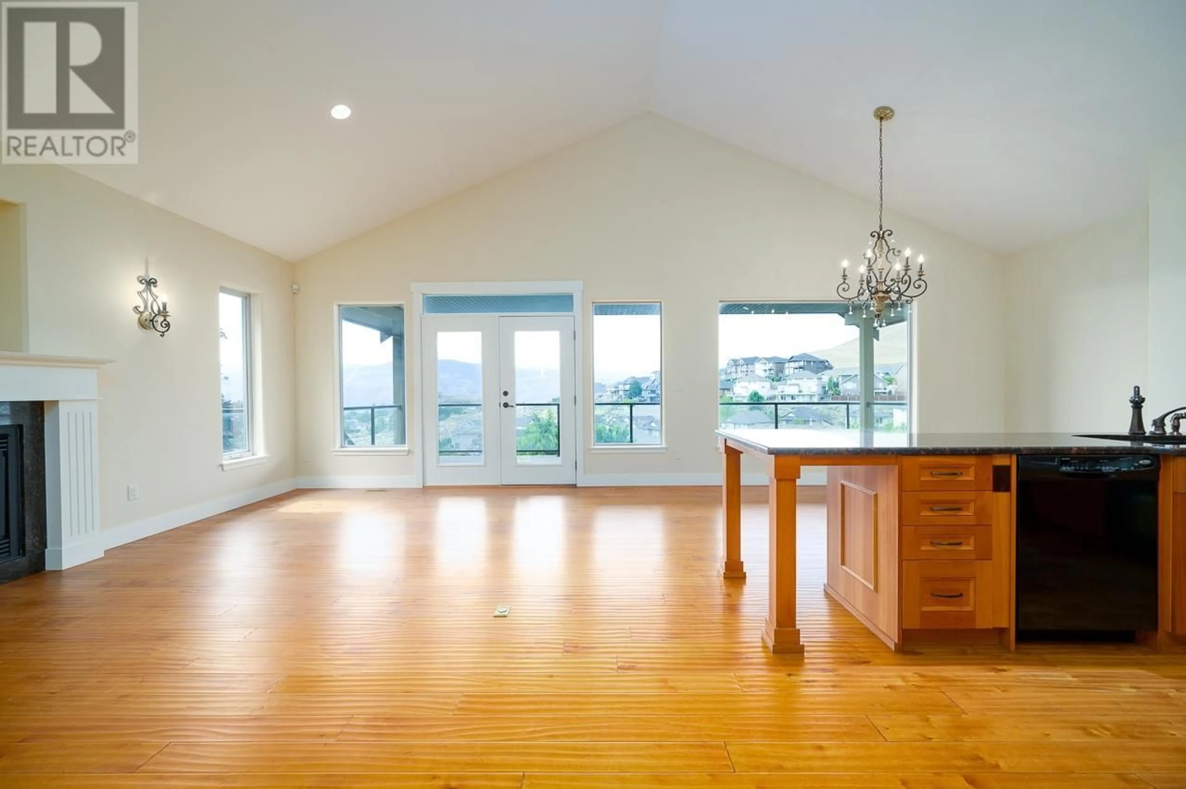 Dining room, wood floors, cottage for 1067 QUAIL Drive, Kamloops British Columbia V2B8N9