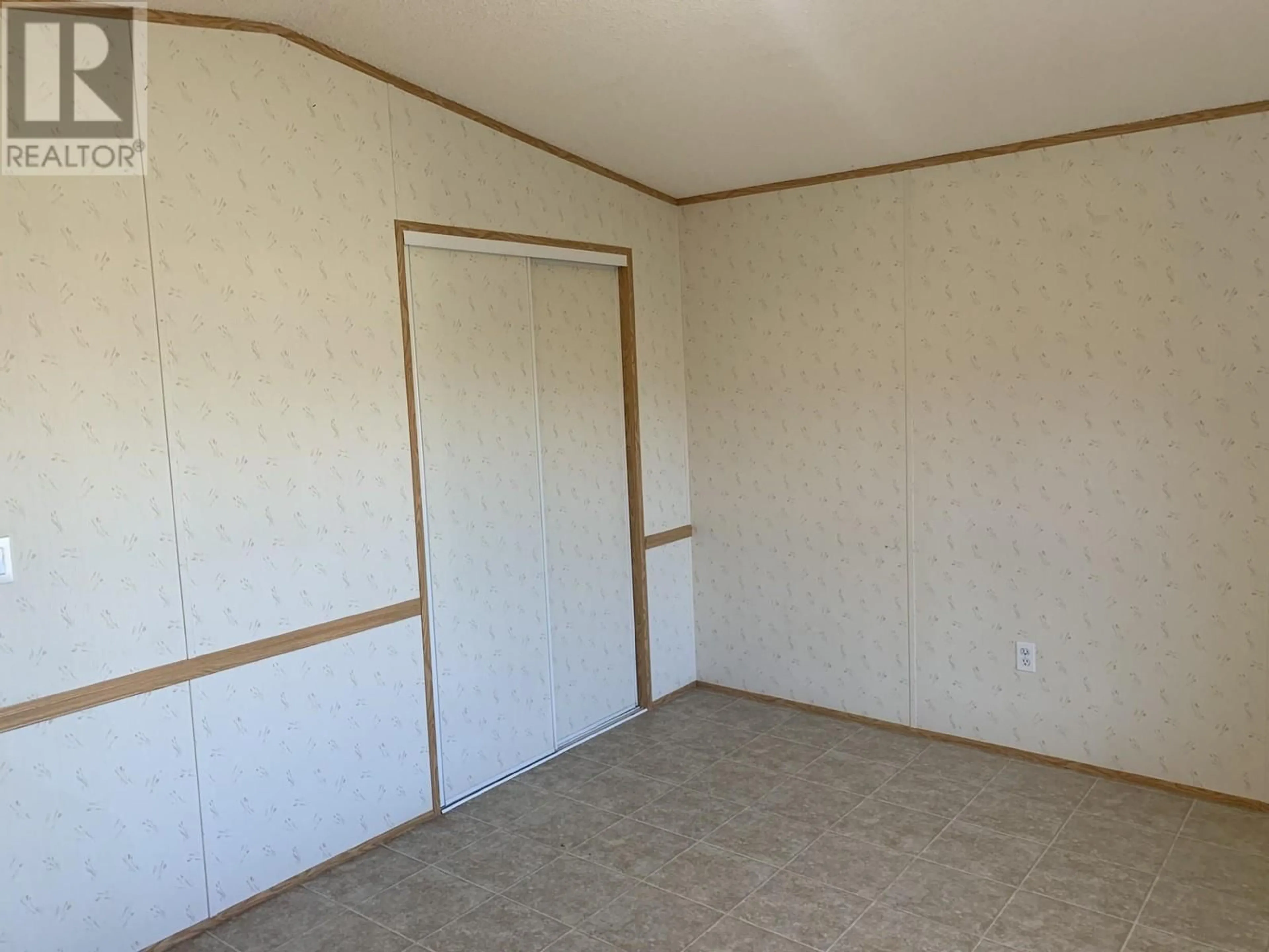 A pic of a room, unknown floor for 1680 LAC LE JEUNE Road Unit# 9, Kamloops British Columbia V2H1T7