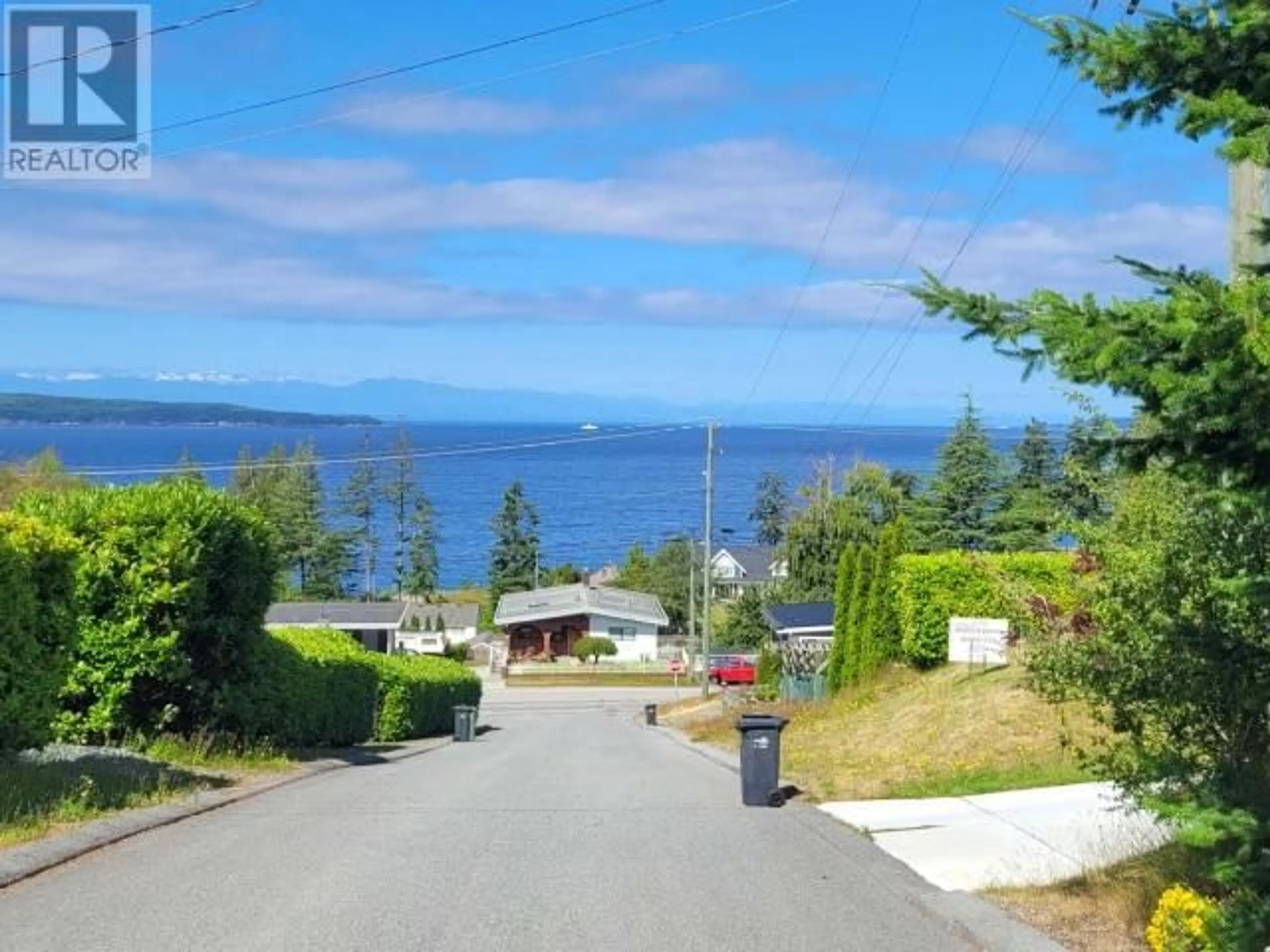 A pic from exterior of the house or condo, the street view for 6963 SURREY STREET, Powell River British Columbia V8A1H5